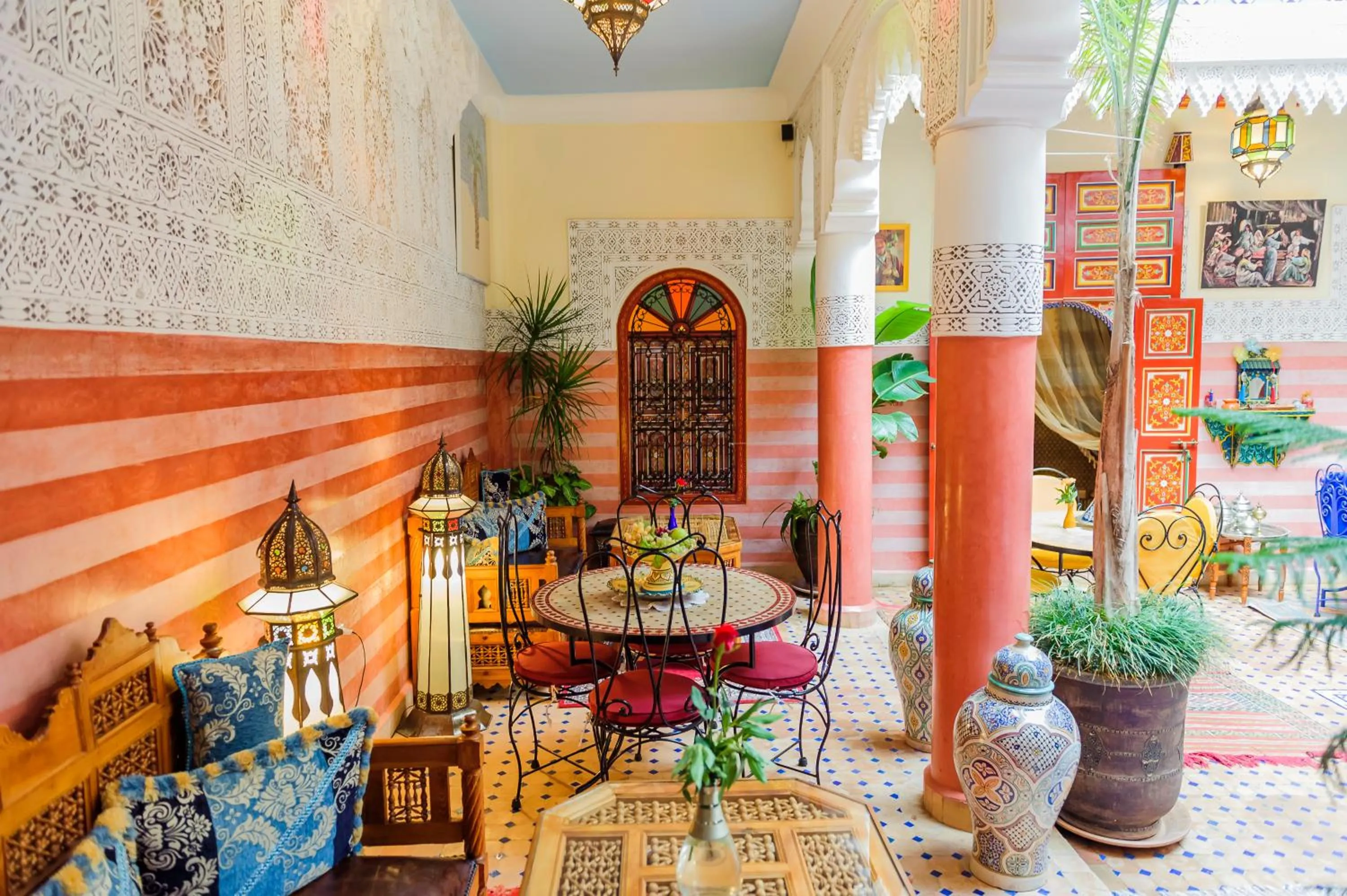 Living room in Riad bleu du Sud