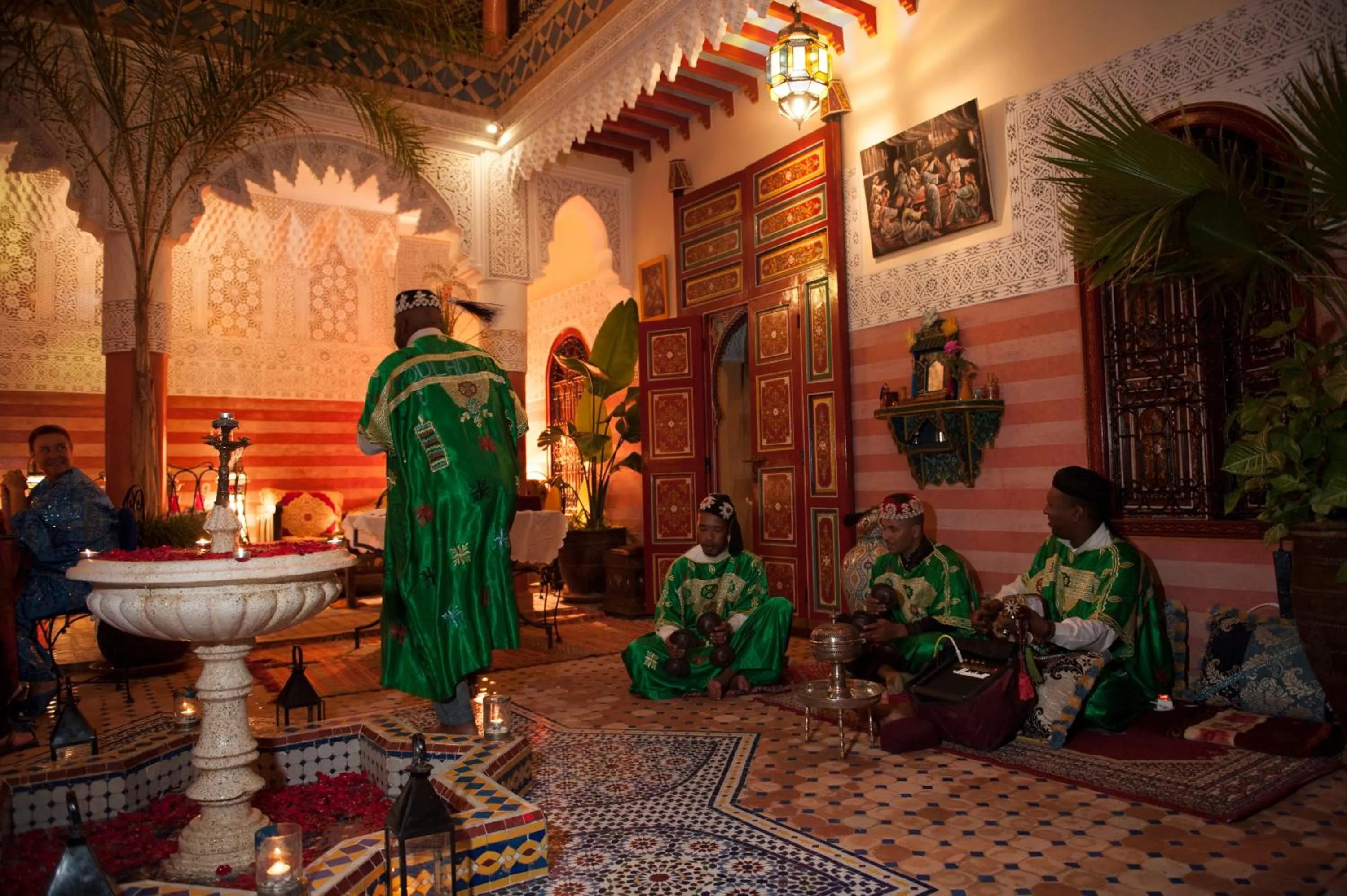 Dining area in Riad bleu du Sud