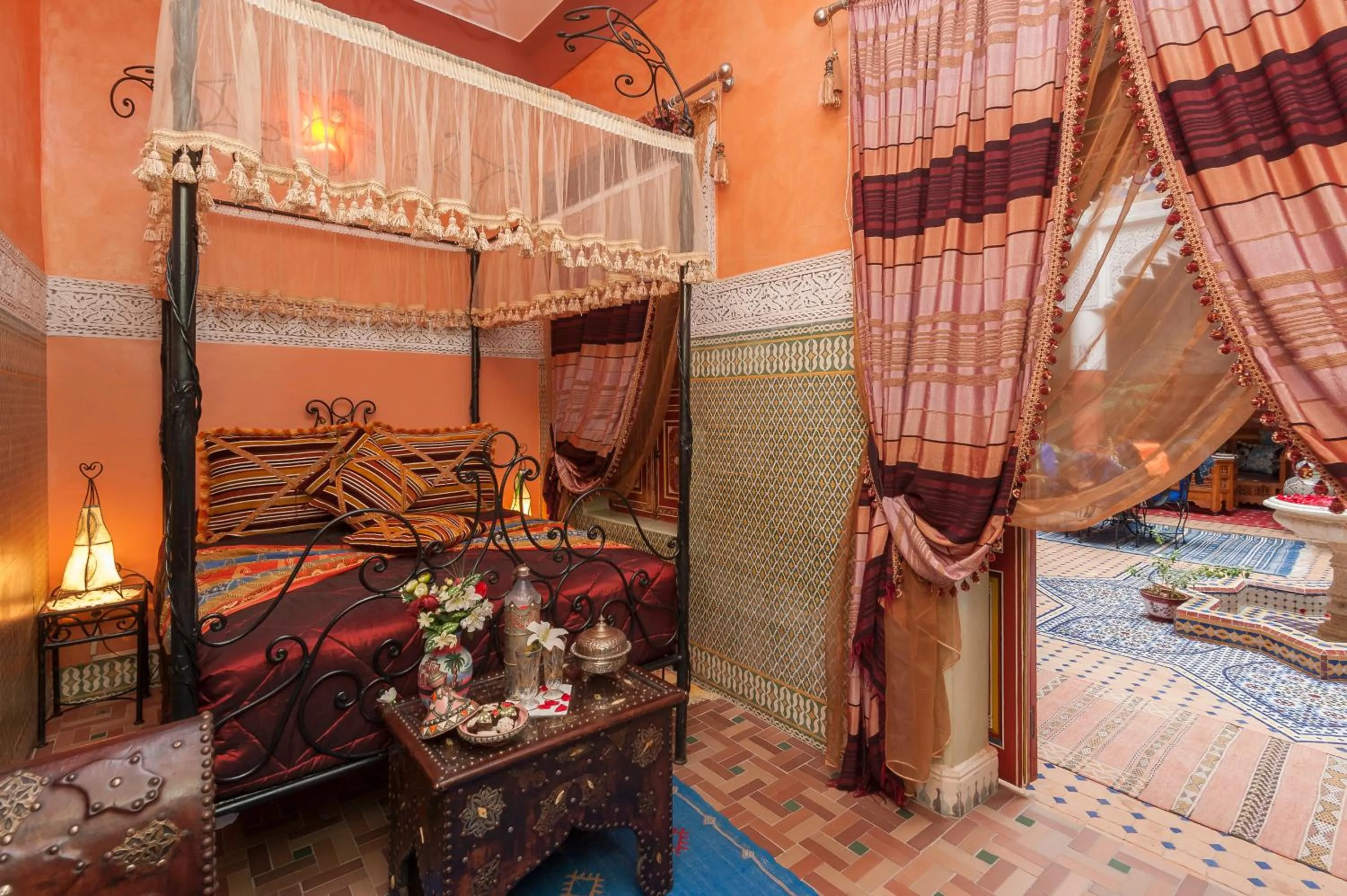 Bed in Riad bleu du Sud