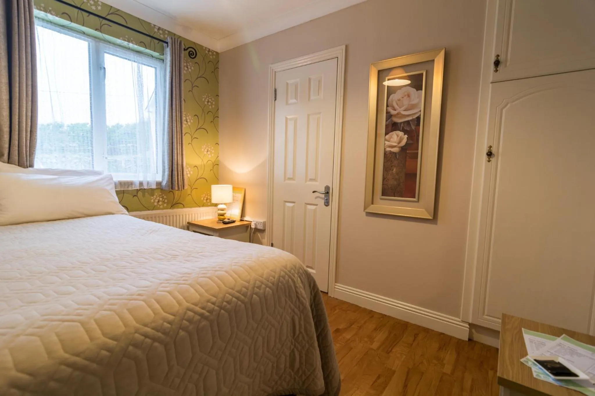 Bed in Seacrest B&B