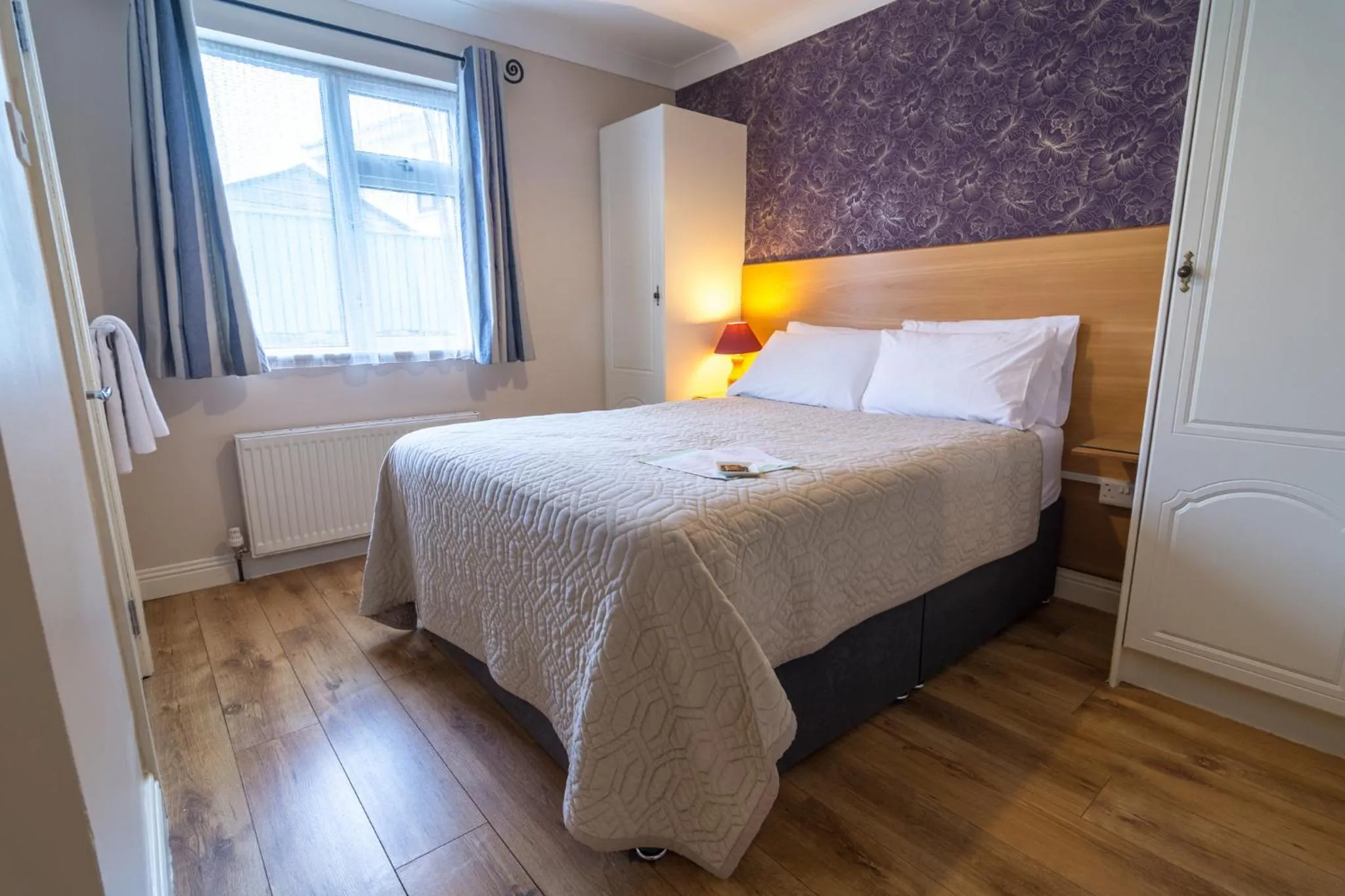 Bed in Seacrest B&B