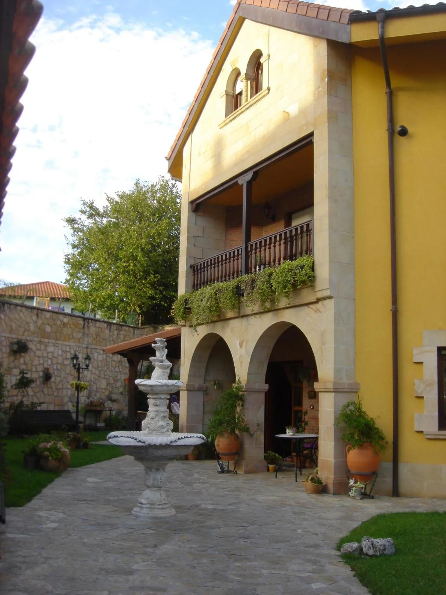 Facade/entrance in Posada Carpe Diem