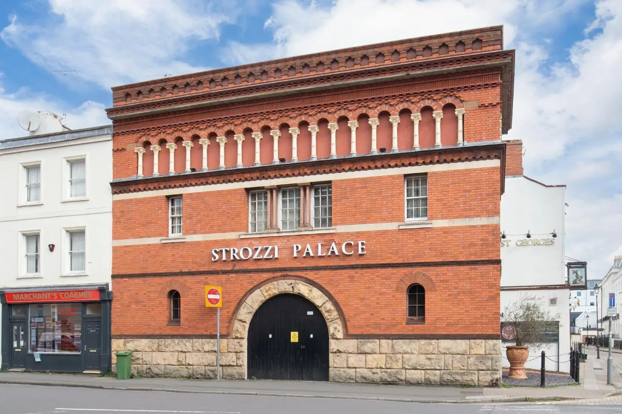 Property building in Strozzi Palace Suites by Mansley Property building in Strozzi Palace Suites by Mansley