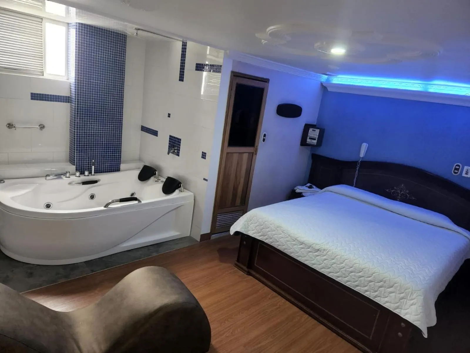 Bed in Motel Piramides De Cristal