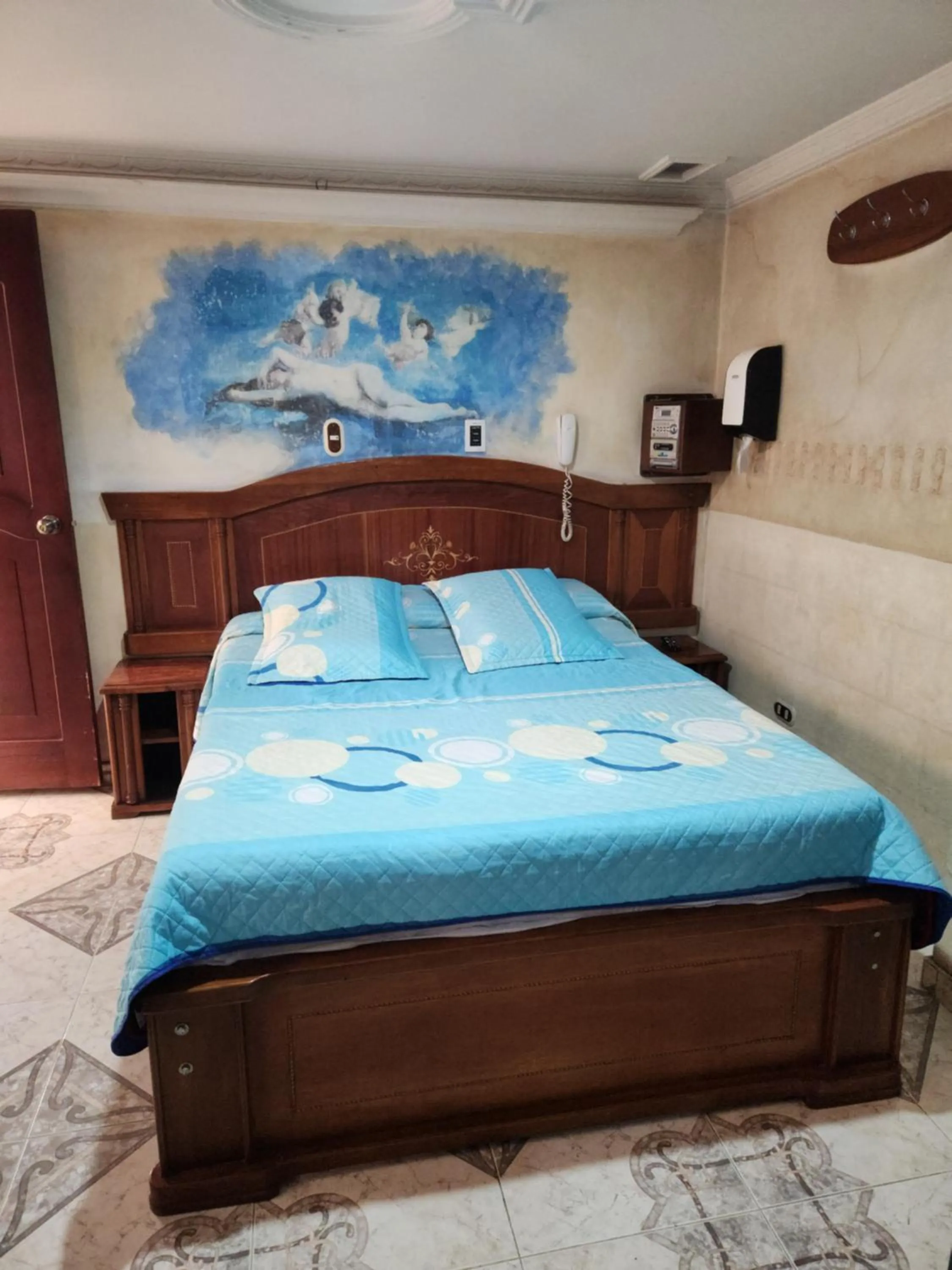 Bed in Motel Piramides De Cristal