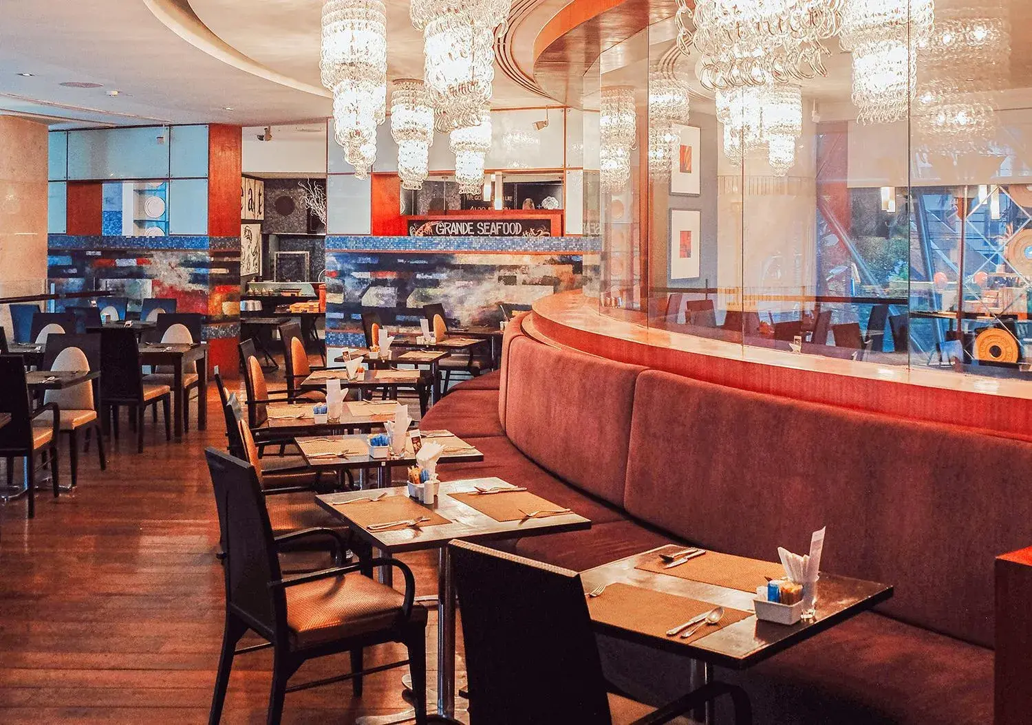 Restaurant/places to eat in Pullman Bangkok Grande Sukhumvit Restaurant/places to eat in Pullman Bangkok Grande Sukhumvit