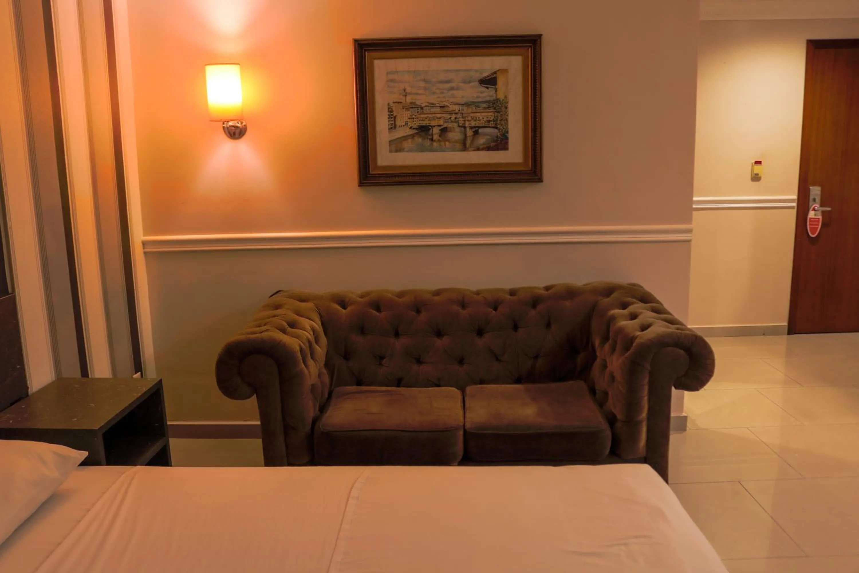 Bed in Atalanta Hotel