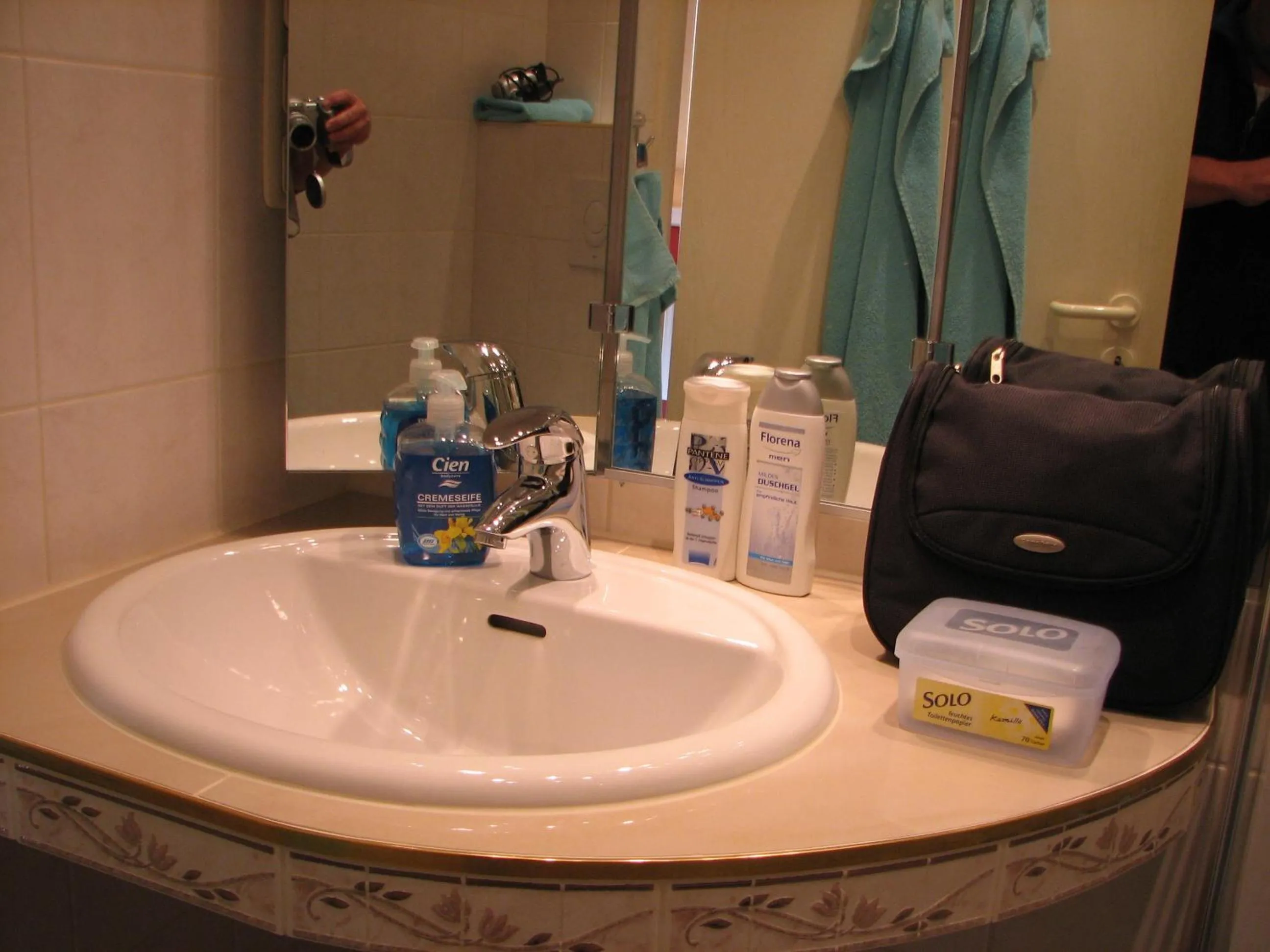 Bathroom in Hotel-Pension Lydia