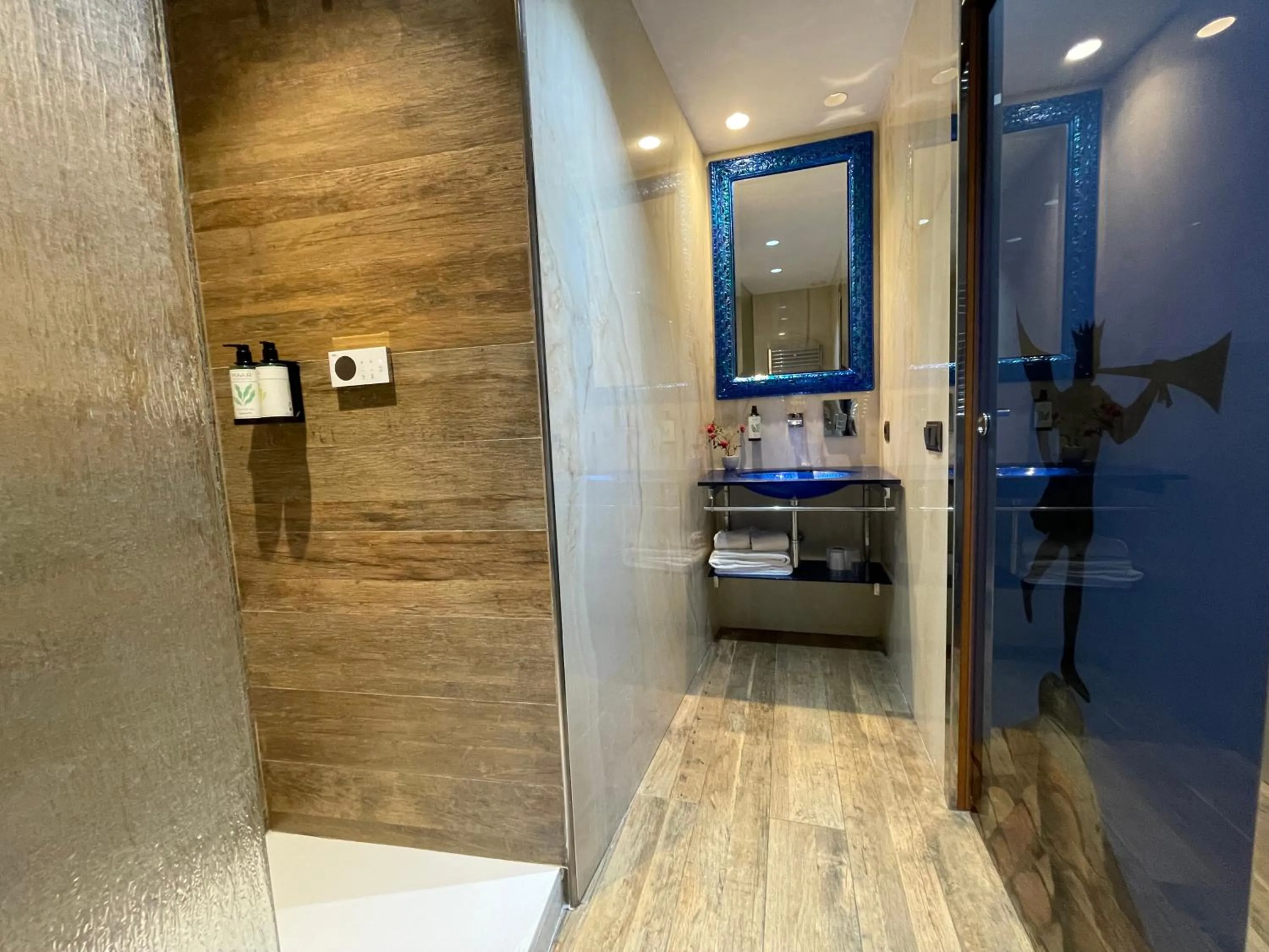 Shower in Hotel Històric