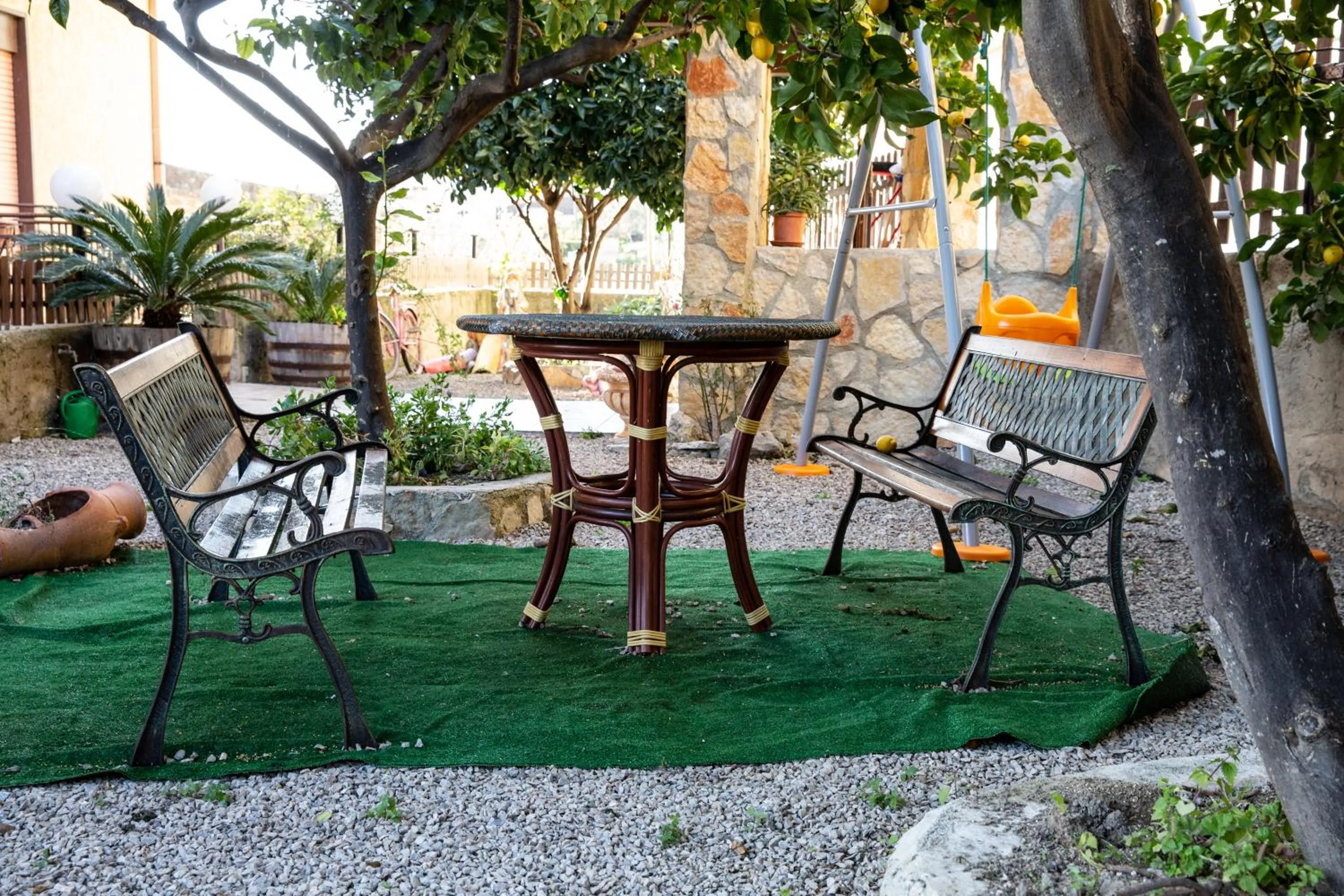 Garden in Chic & Beauty