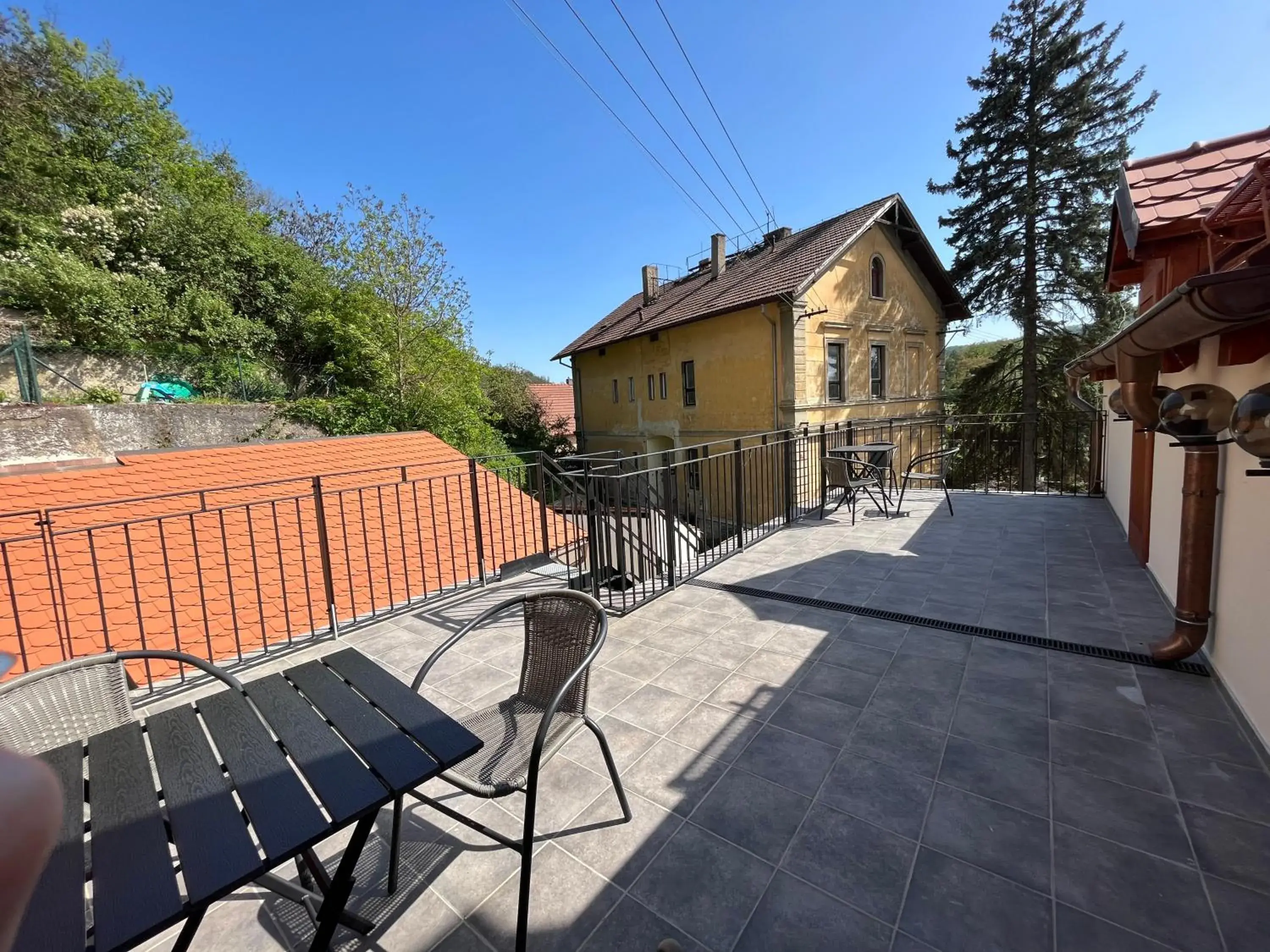 Triple Room with Terrace - single occupancy - Annex in Bunkr Karlštejn Triple Room with Terrace - single occupancy - Annex in Bunkr Karlštejn