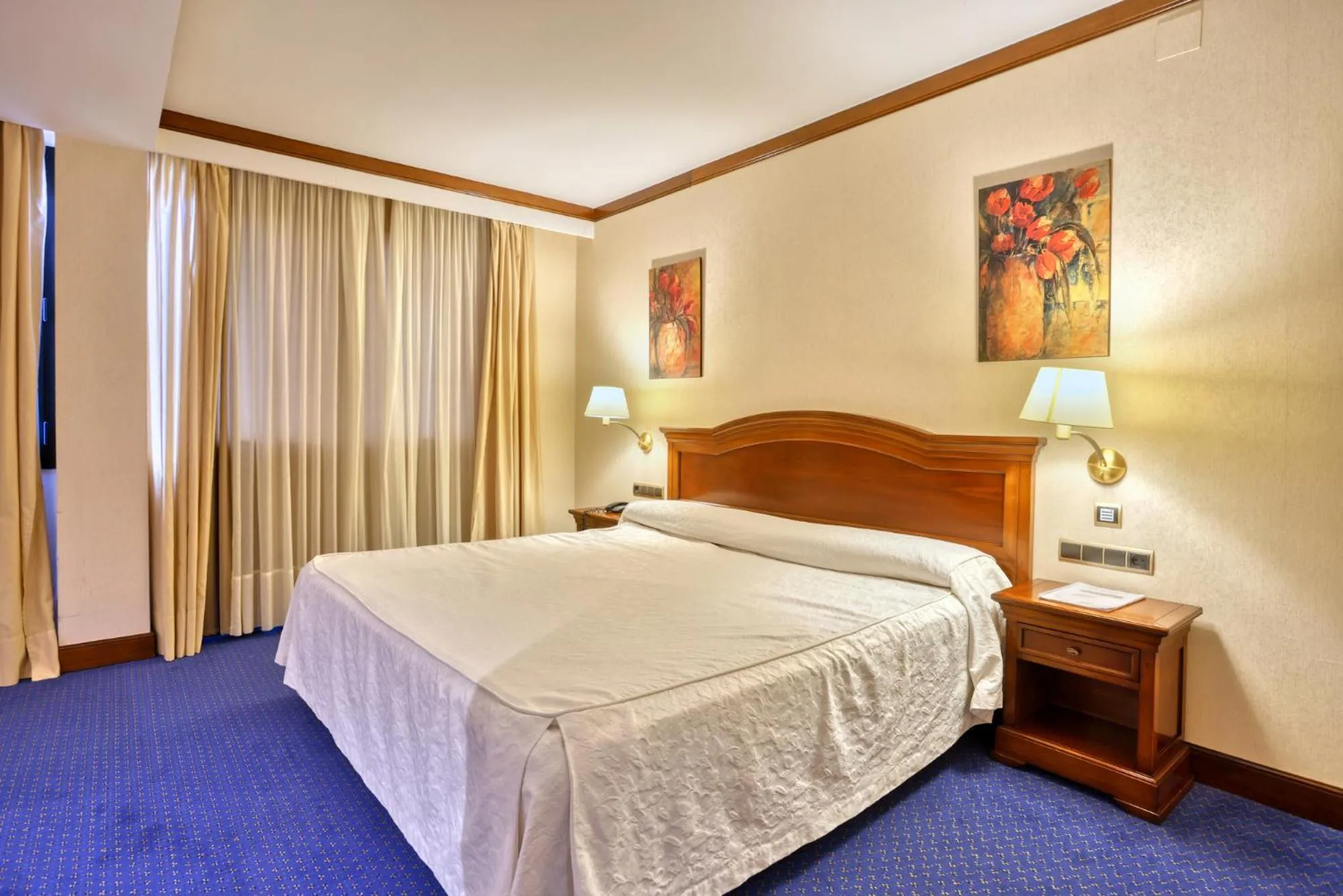 Bed in Hotel Villa De Almazan