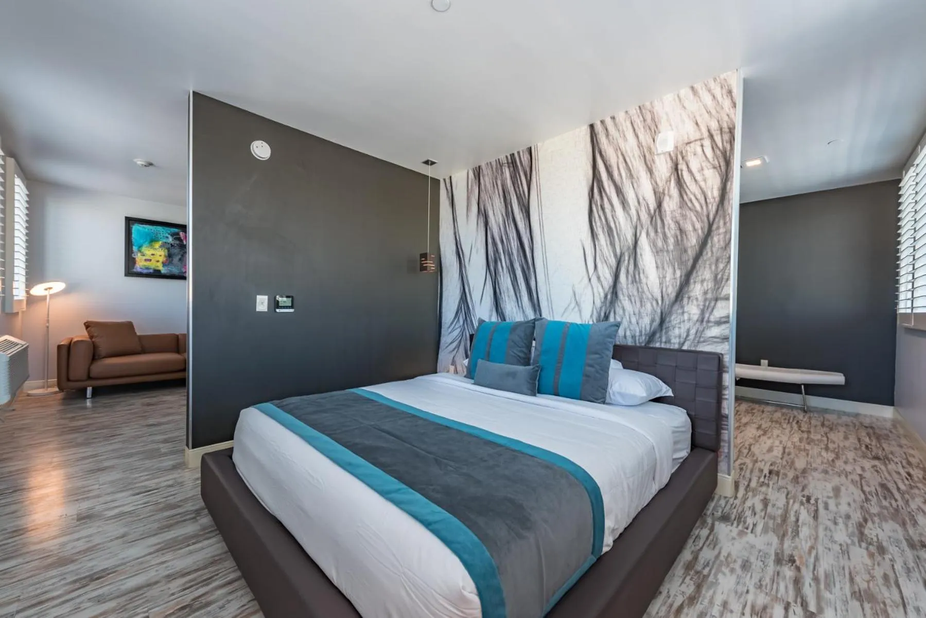 Bedroom, Bed in Lexen Hotel - North Hollywood Near Universal Studios