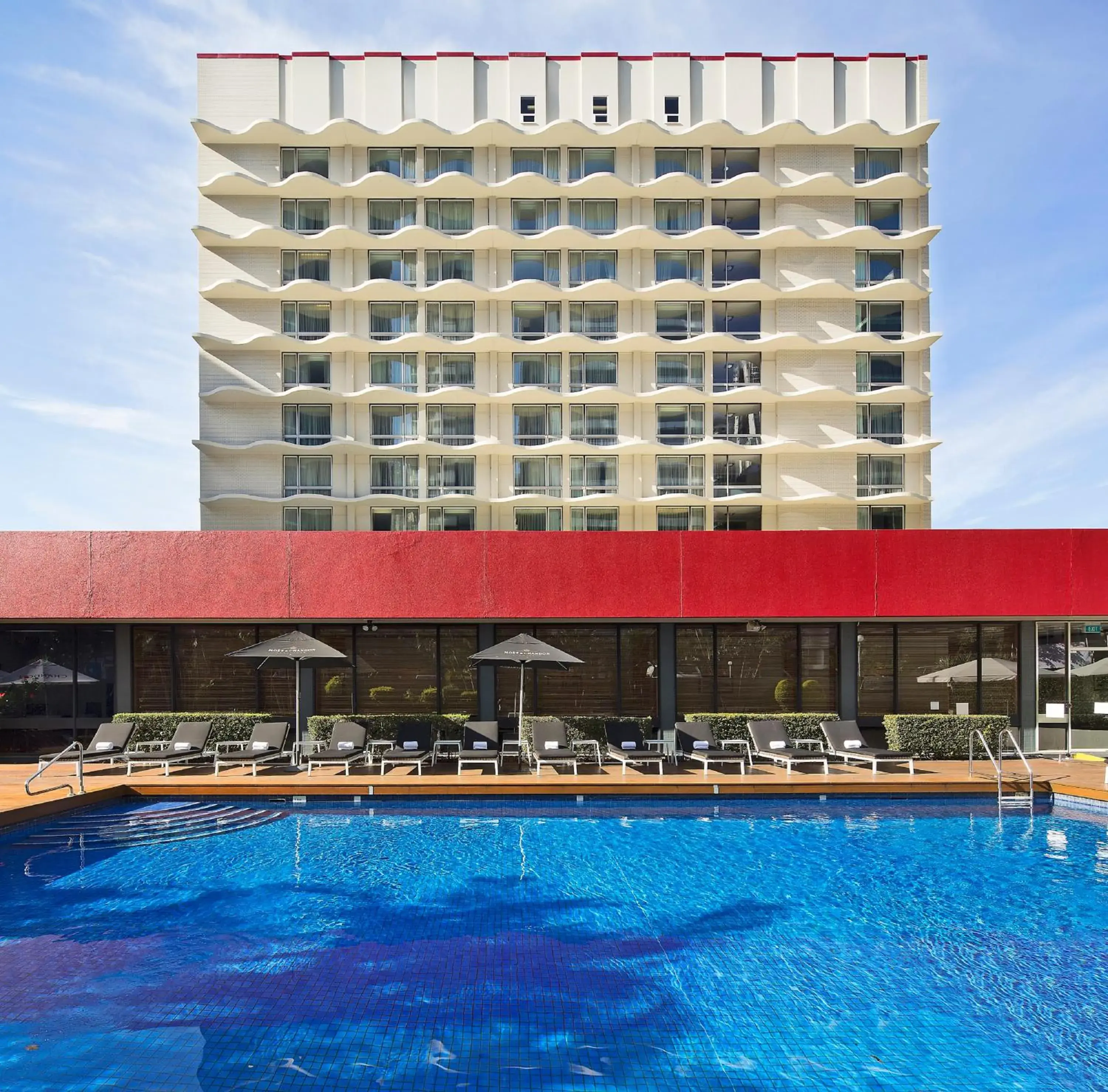 Facade/entrance in Royal On The Park Facade/entrance in Royal On The Park