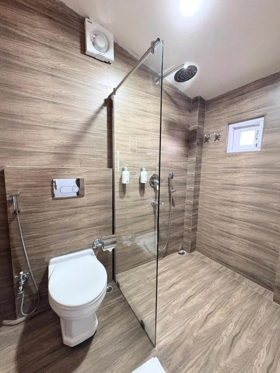 Shower in Cochrane Place By Teesta Hotels