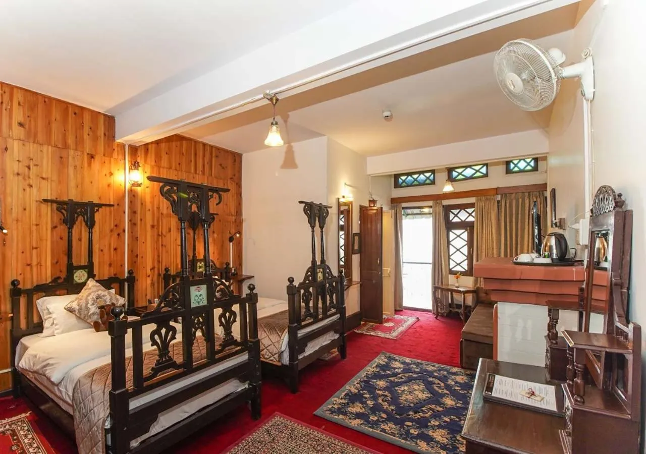 Living room in Cochrane Place Hotel