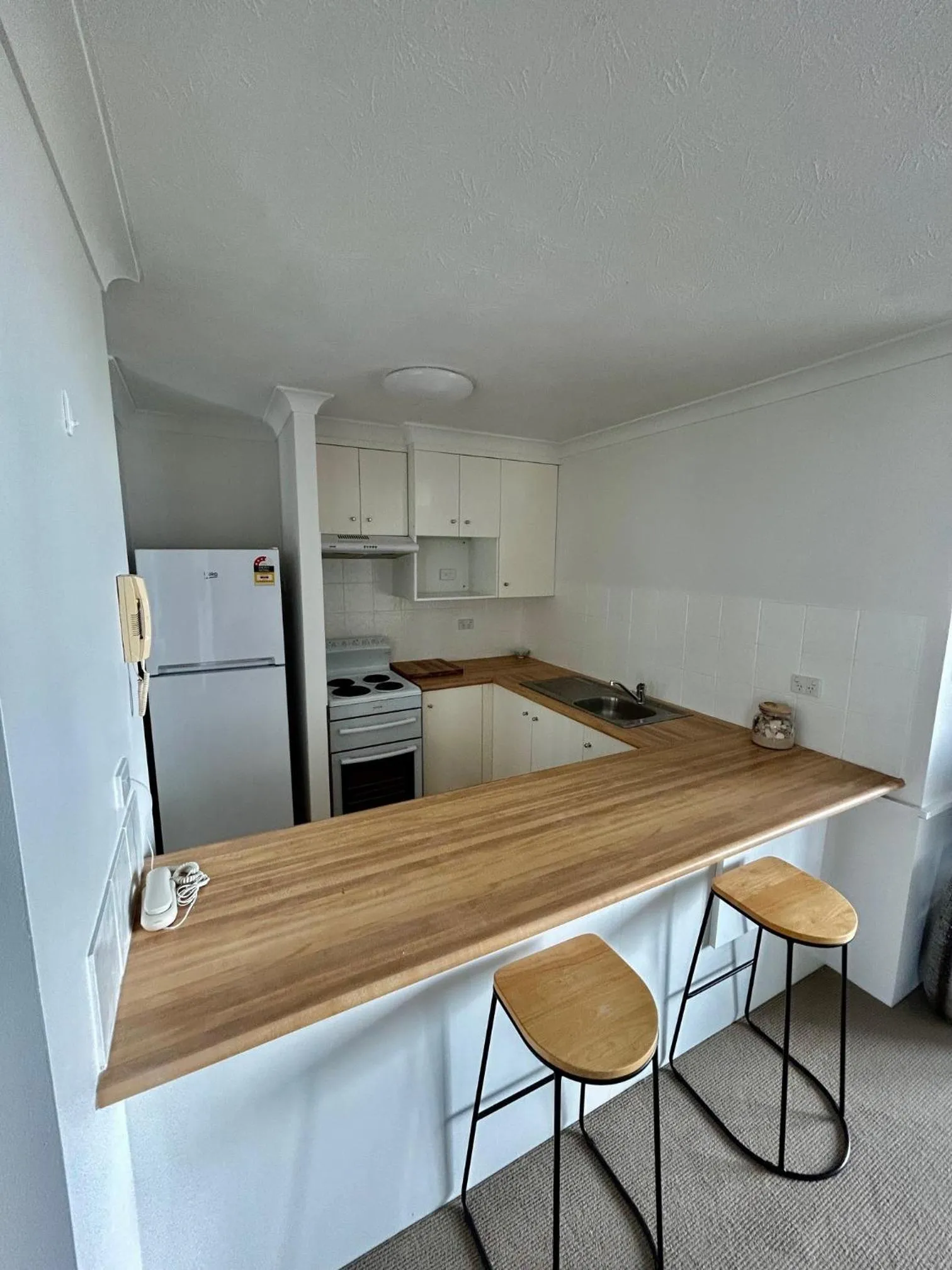 Kitchen or kitchenette in Pacific Resort Broadbeach