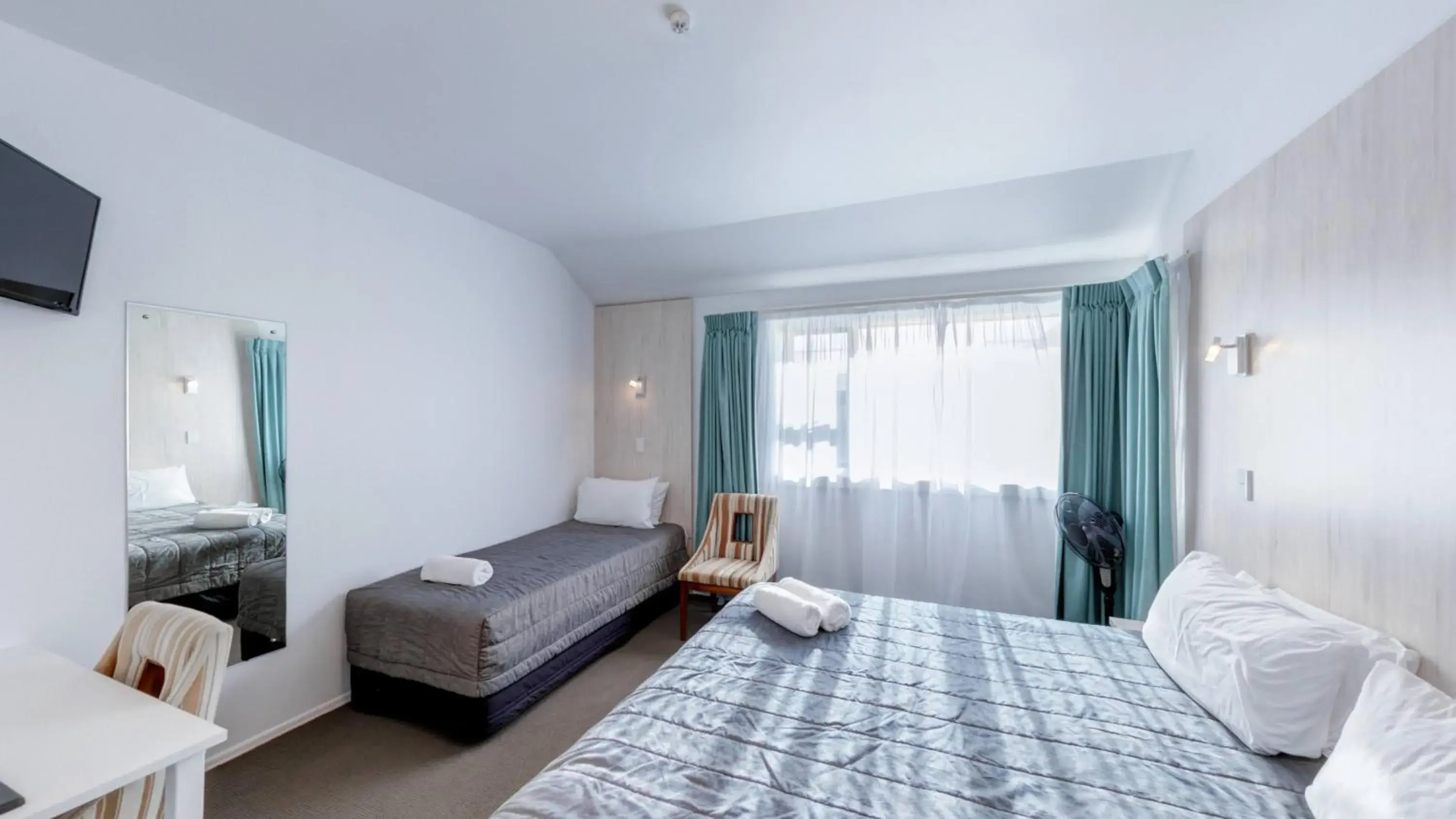 Photo of the whole room, Bed in Beachfront Hotel Hokitika Photo of the whole room, Bed in Beachfront Hotel Hokitika