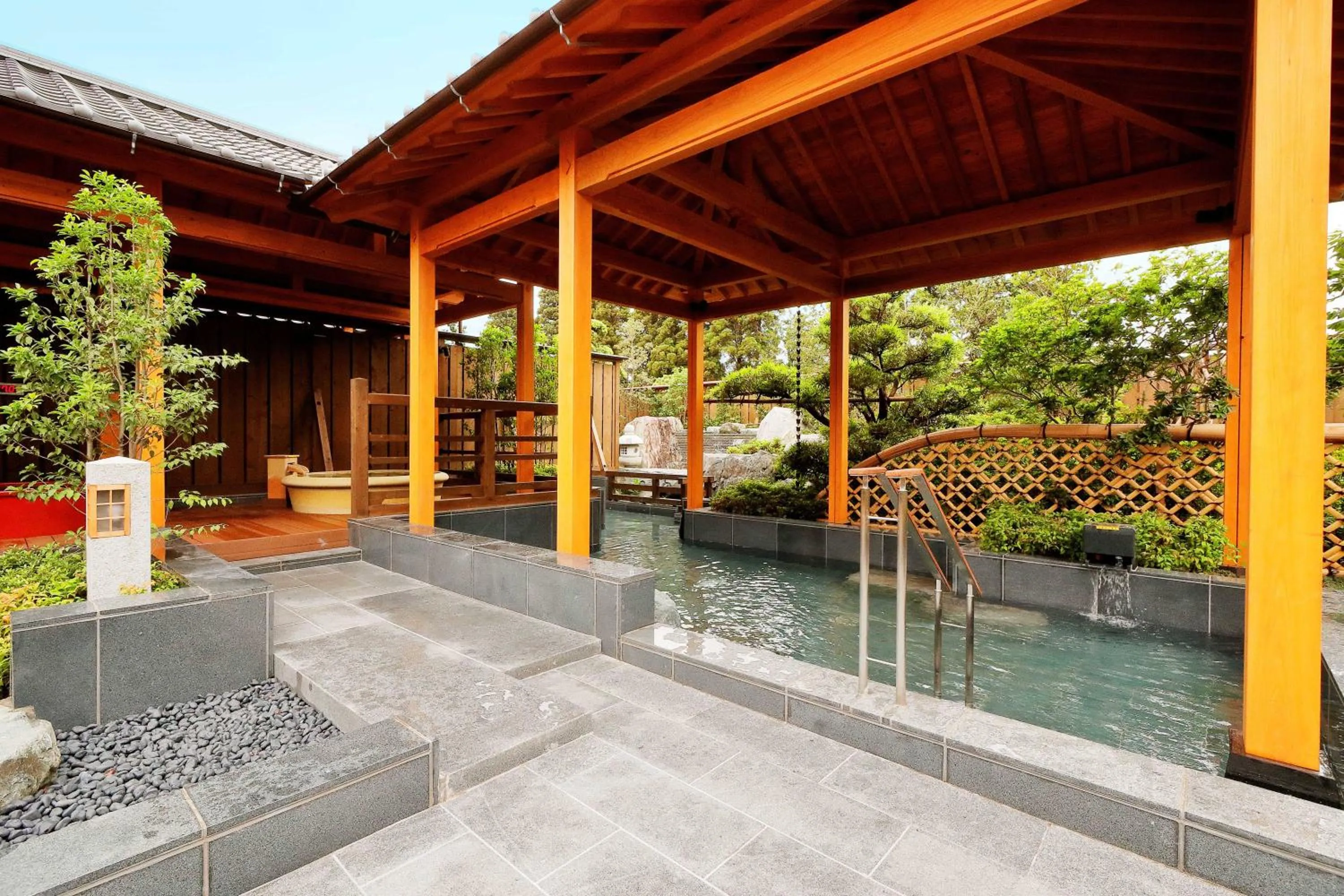 International Resort Hotel Yurakujo