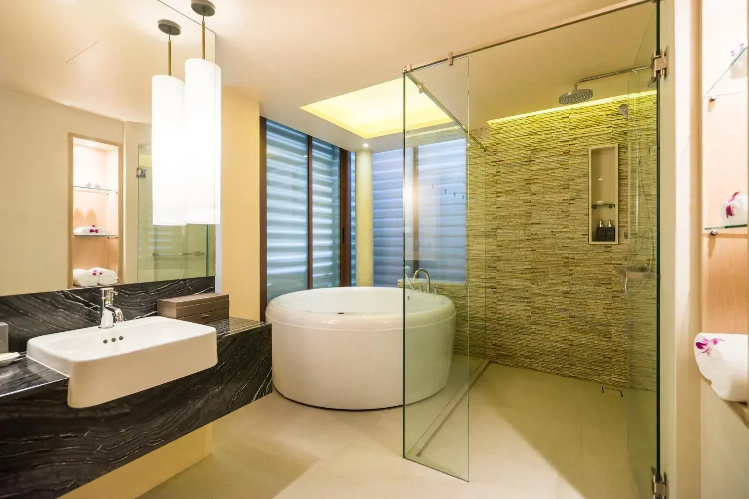 Bathroom in Chaweng Regent Beach Resort Bathroom in Chaweng Regent Beach Resort