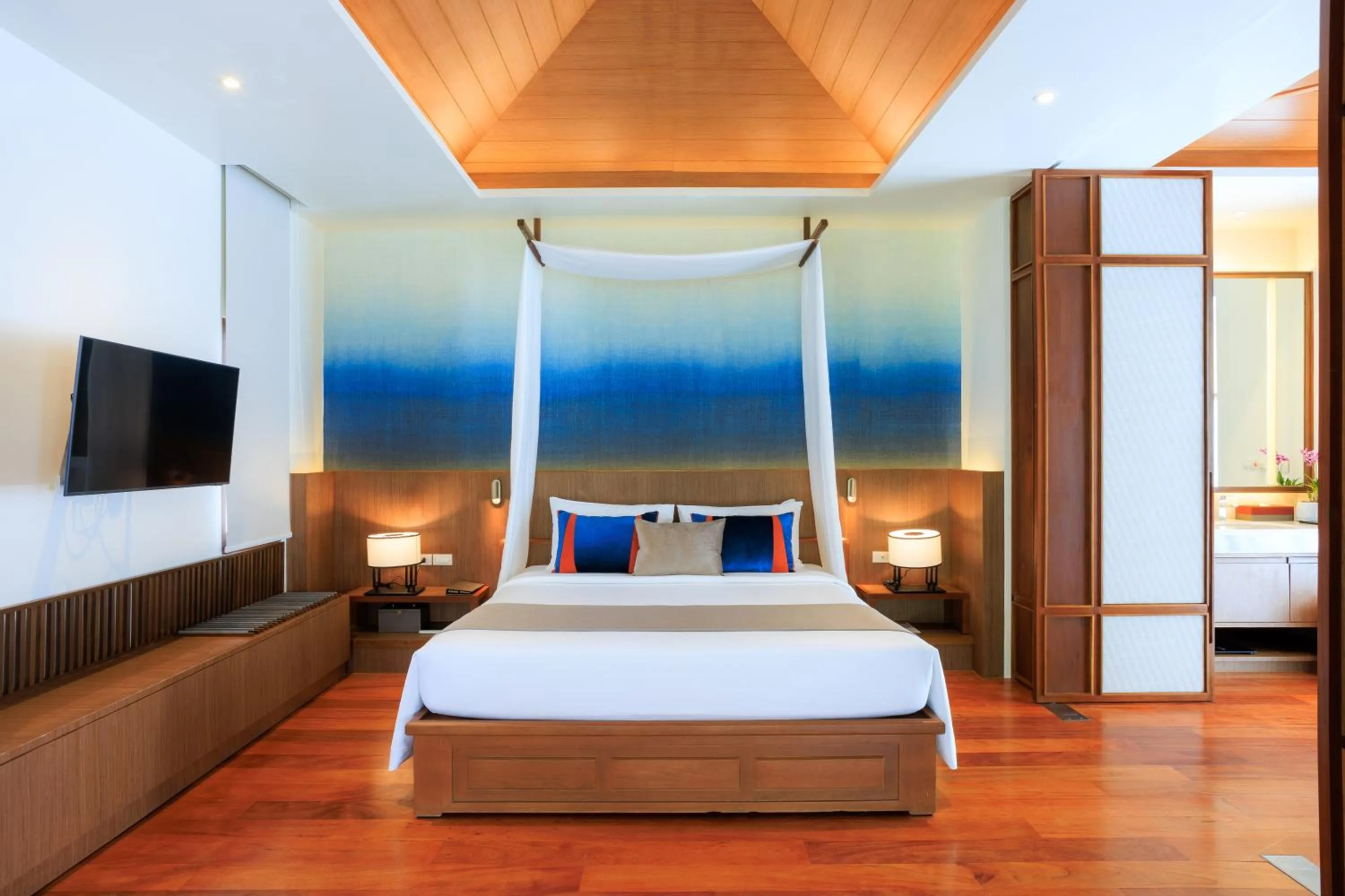 Bedroom, Bed in Chaweng Regent Beach Resort