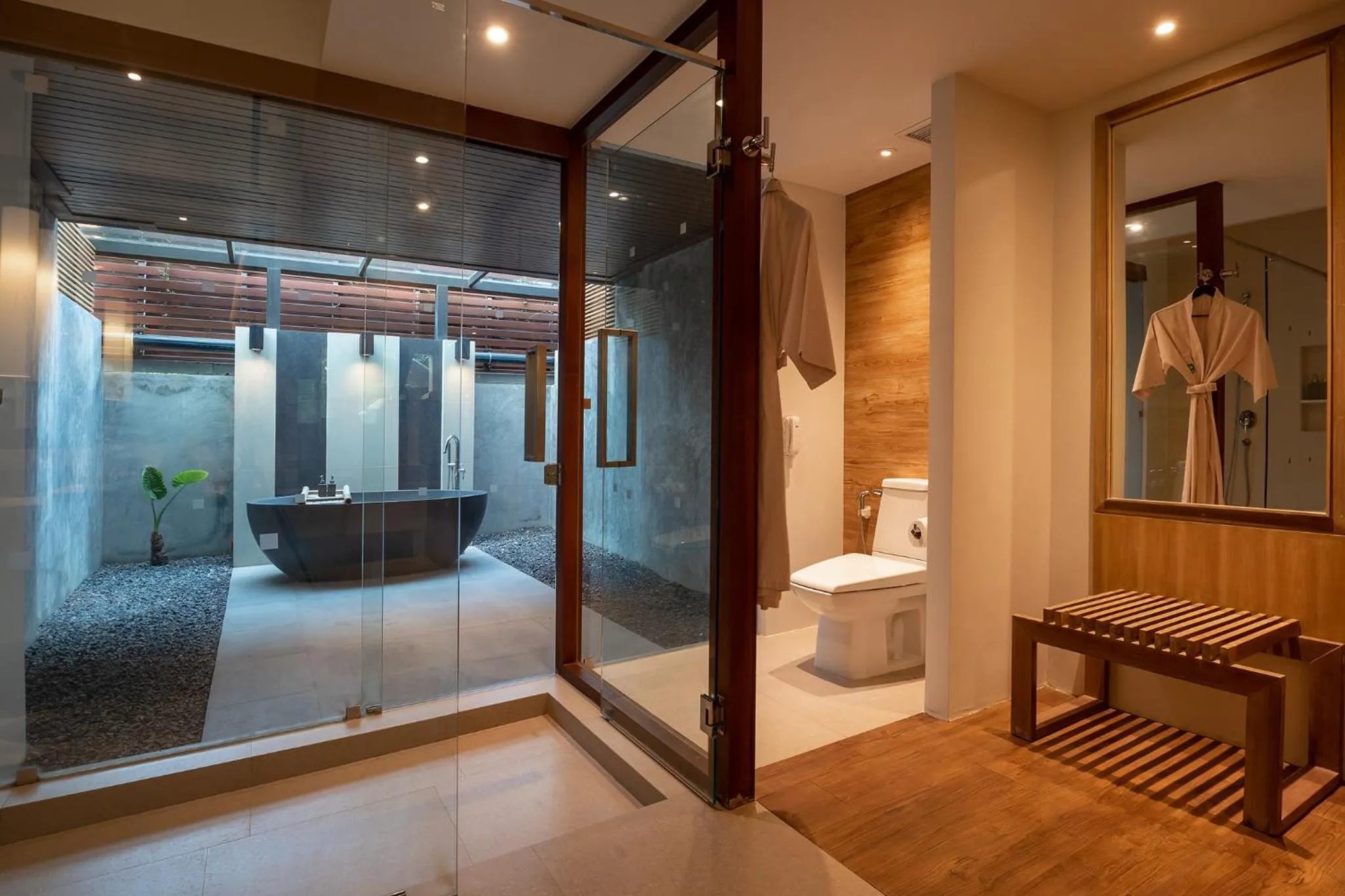 Bathroom in Chaweng Regent Beach Resort