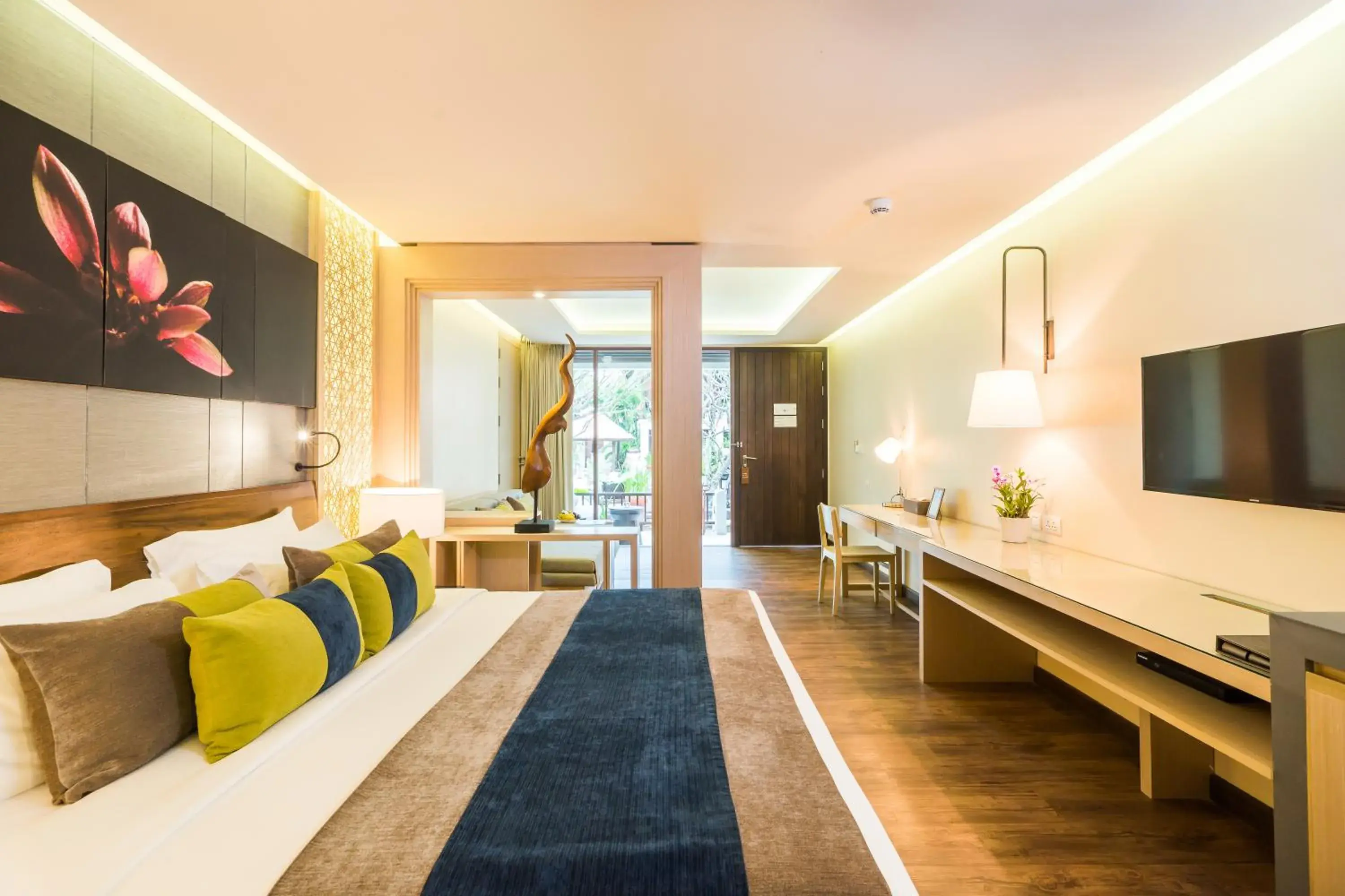 Bedroom, Bed in Chaweng Regent Beach Resort Bedroom, Bed in Chaweng Regent Beach Resort