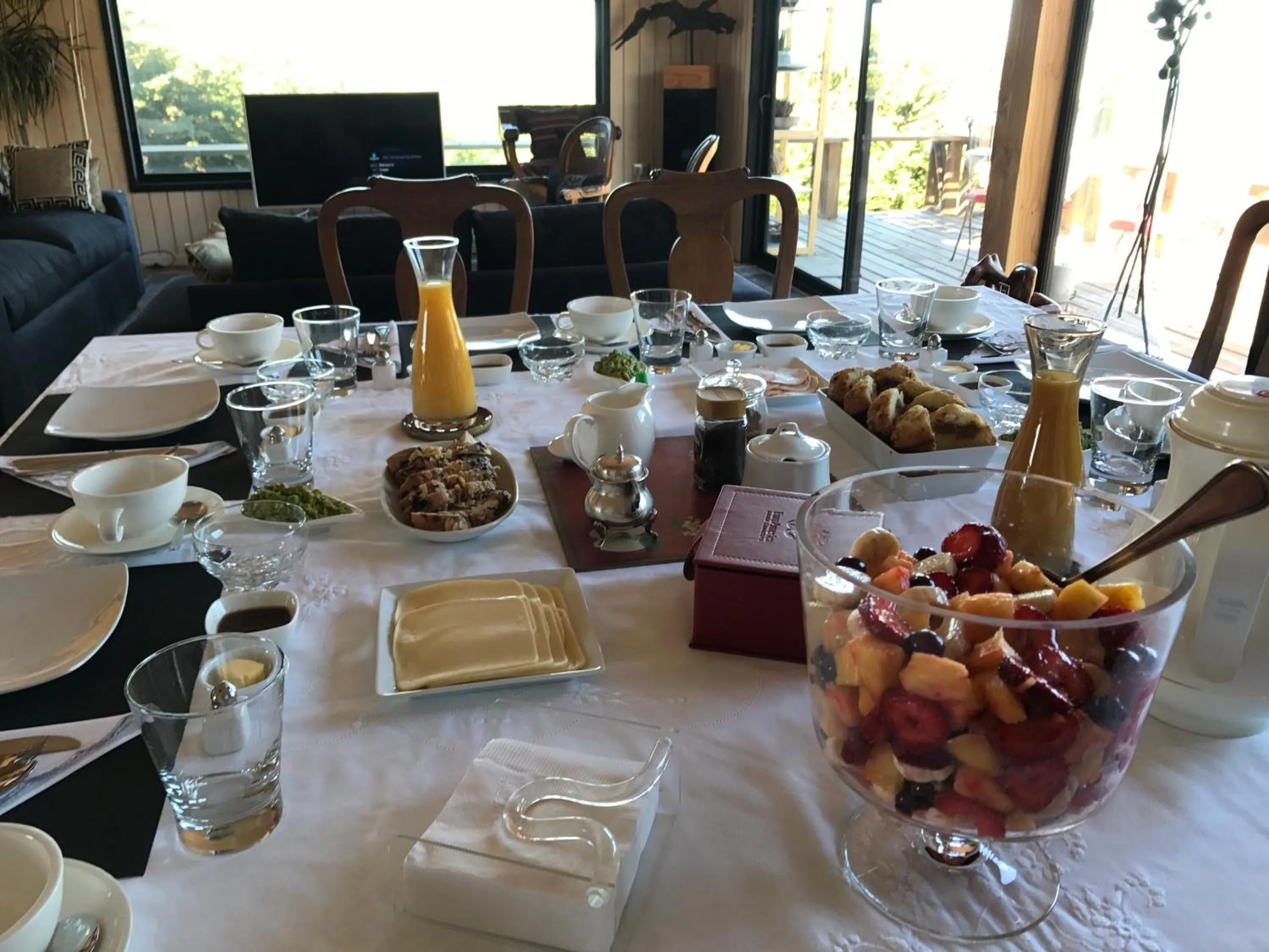 Buffet breakfast in B&B Casa Las Brisas Matanzas