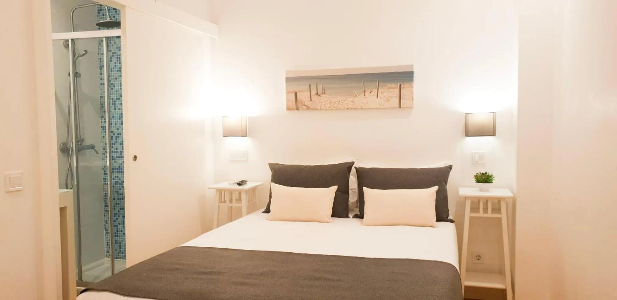 Bed in MyStay Porto Centro