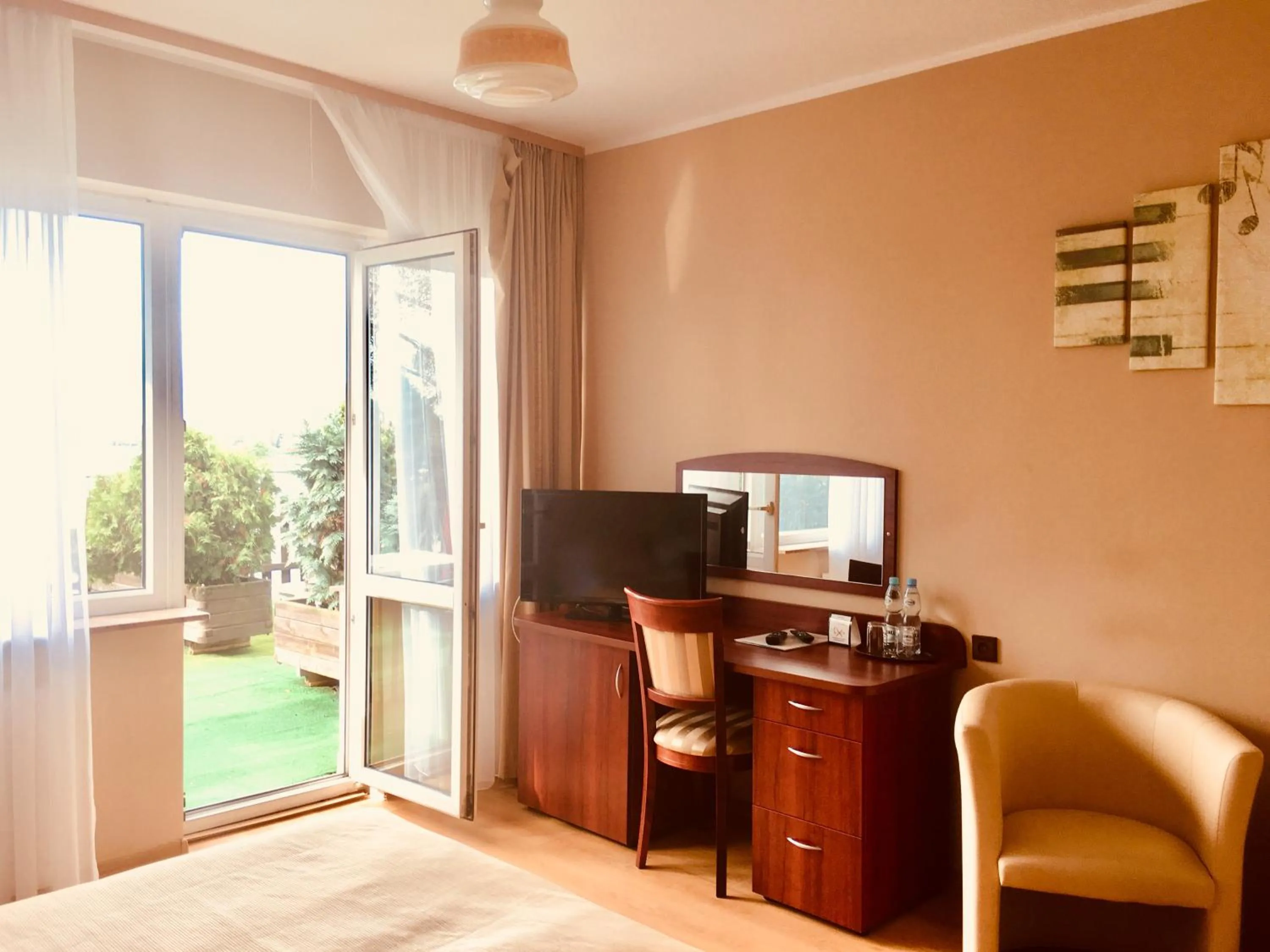 Photo of the whole room in Neptun