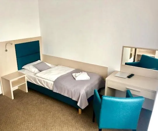 Photo of the whole room, Bed in Neptun