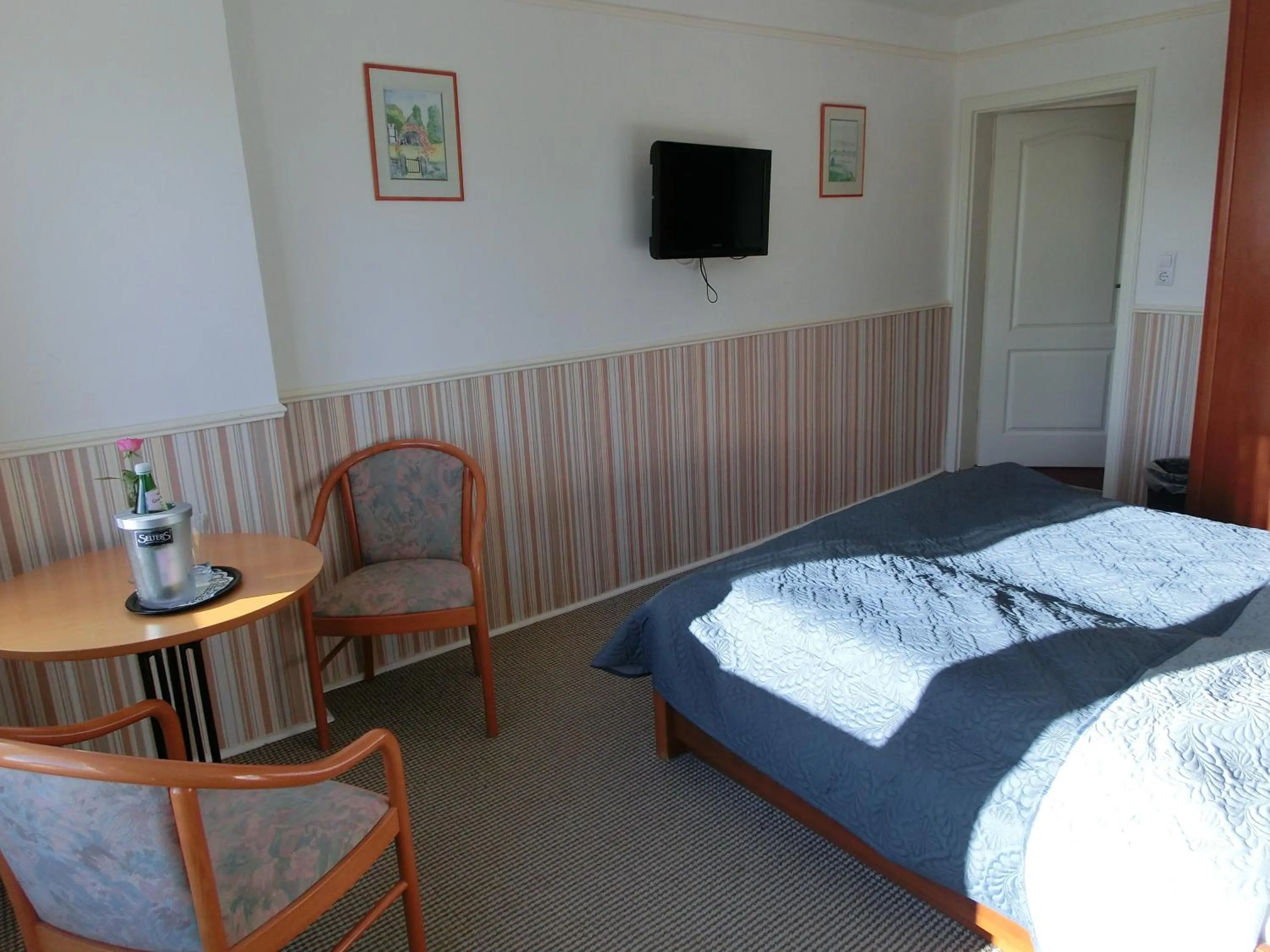 Photo of the whole room, Bed in Hotel Seelust