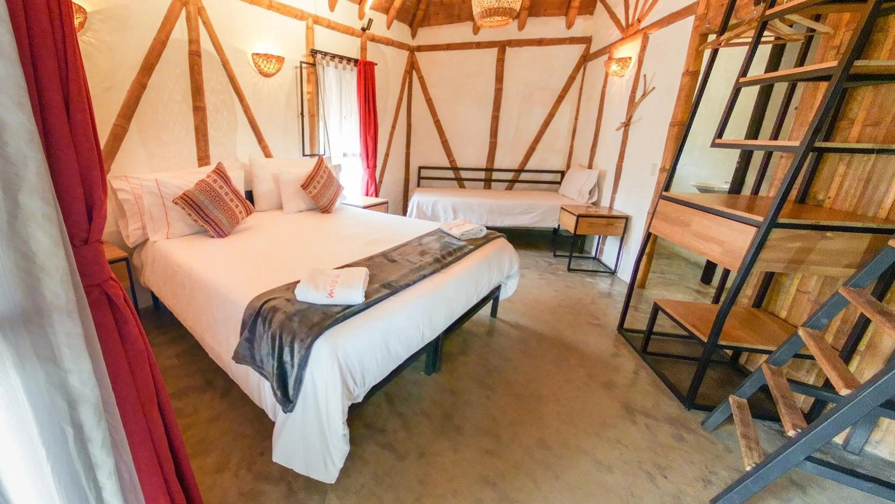 Bed in Ceiba by Masaya Collection