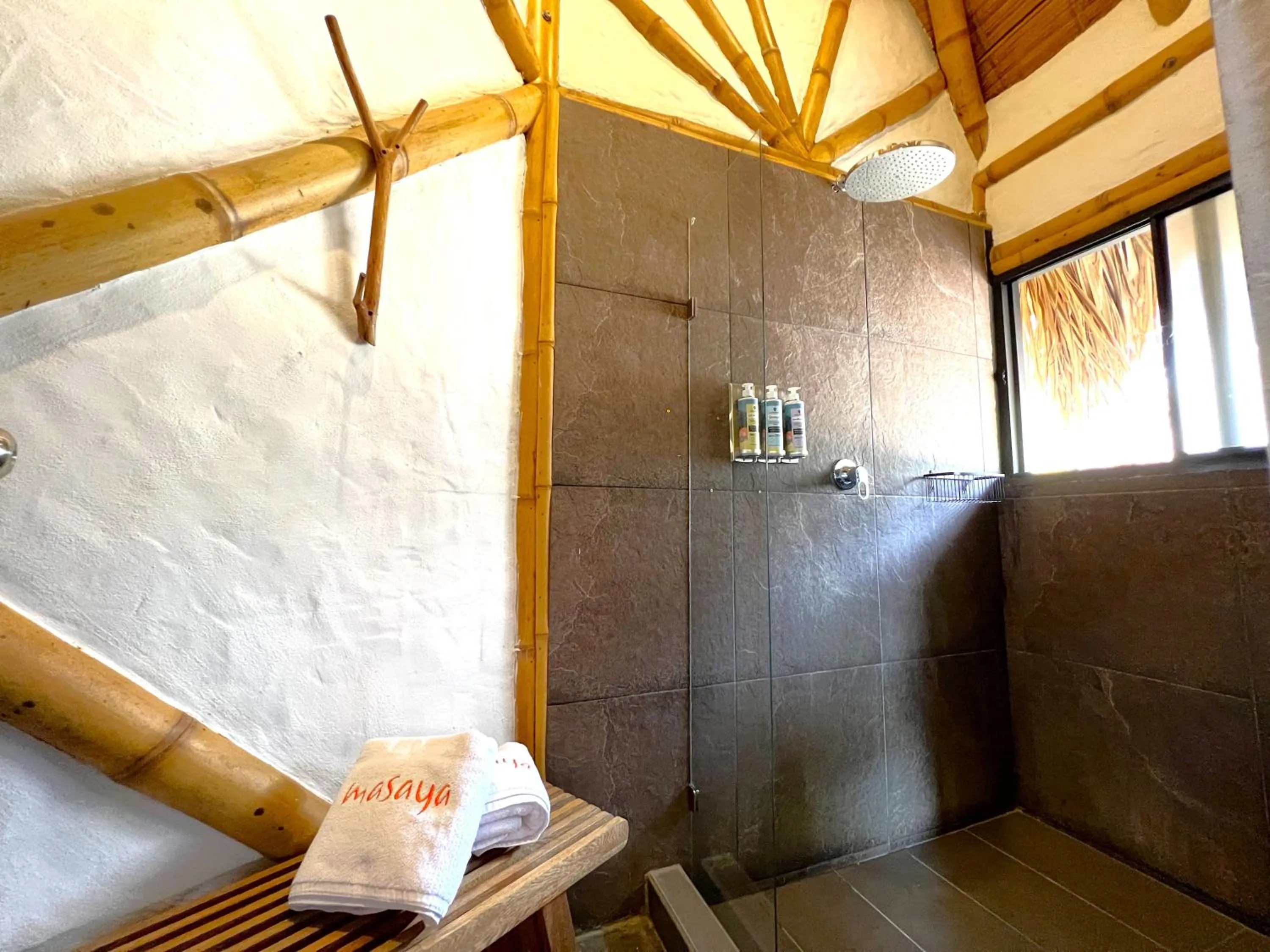 Ceiba by Masaya Collection