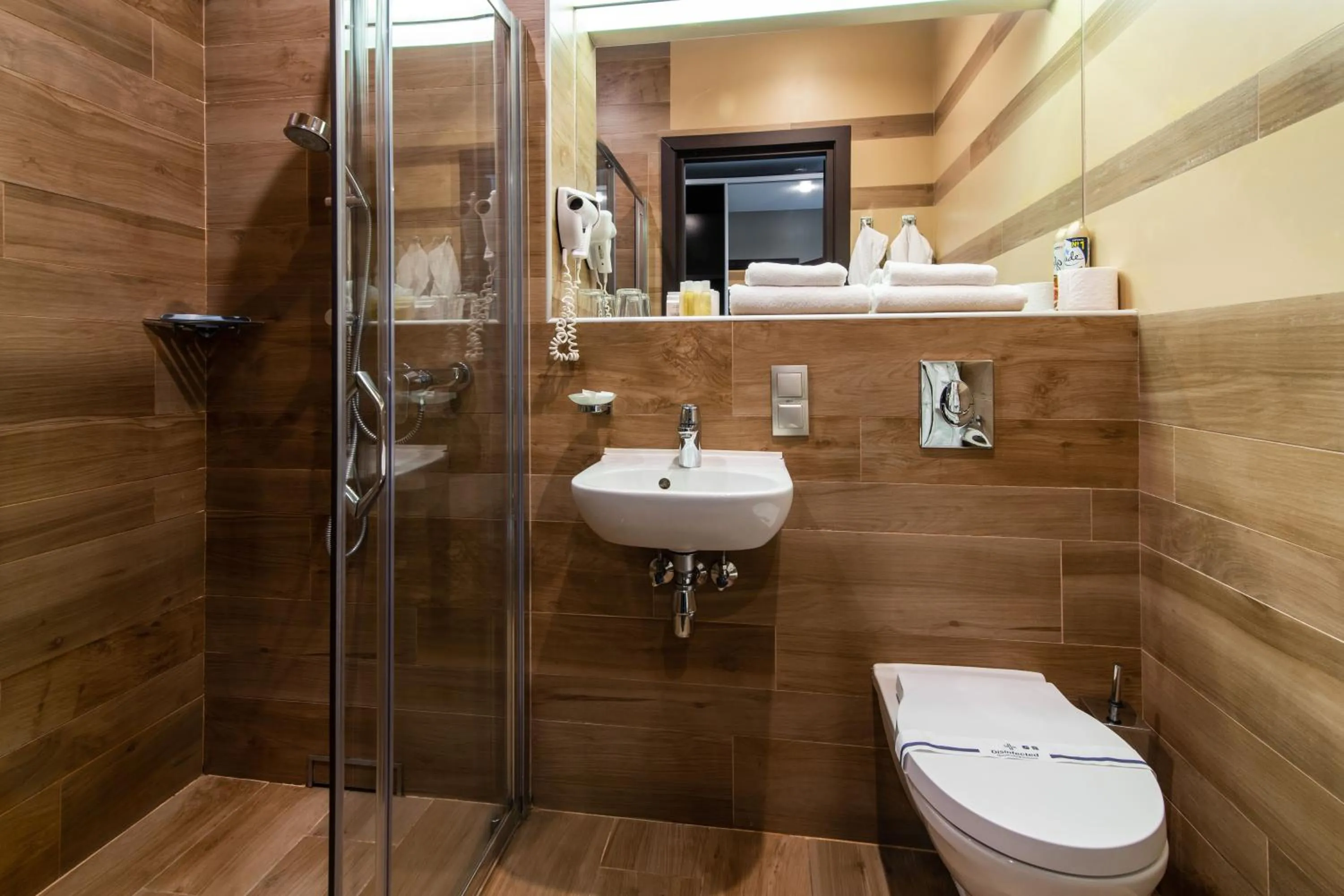 Shower in Bartolomeo