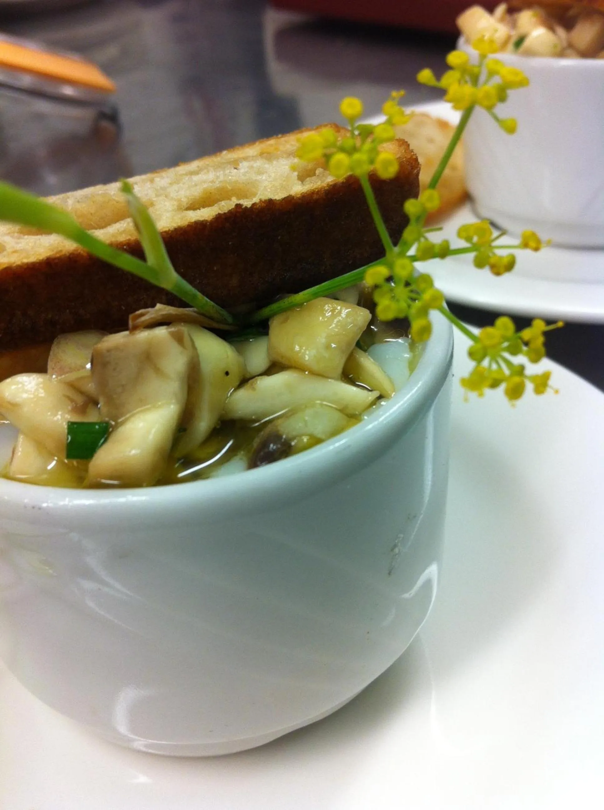 Restaurant/places to eat in l'Hotellerie Kouros