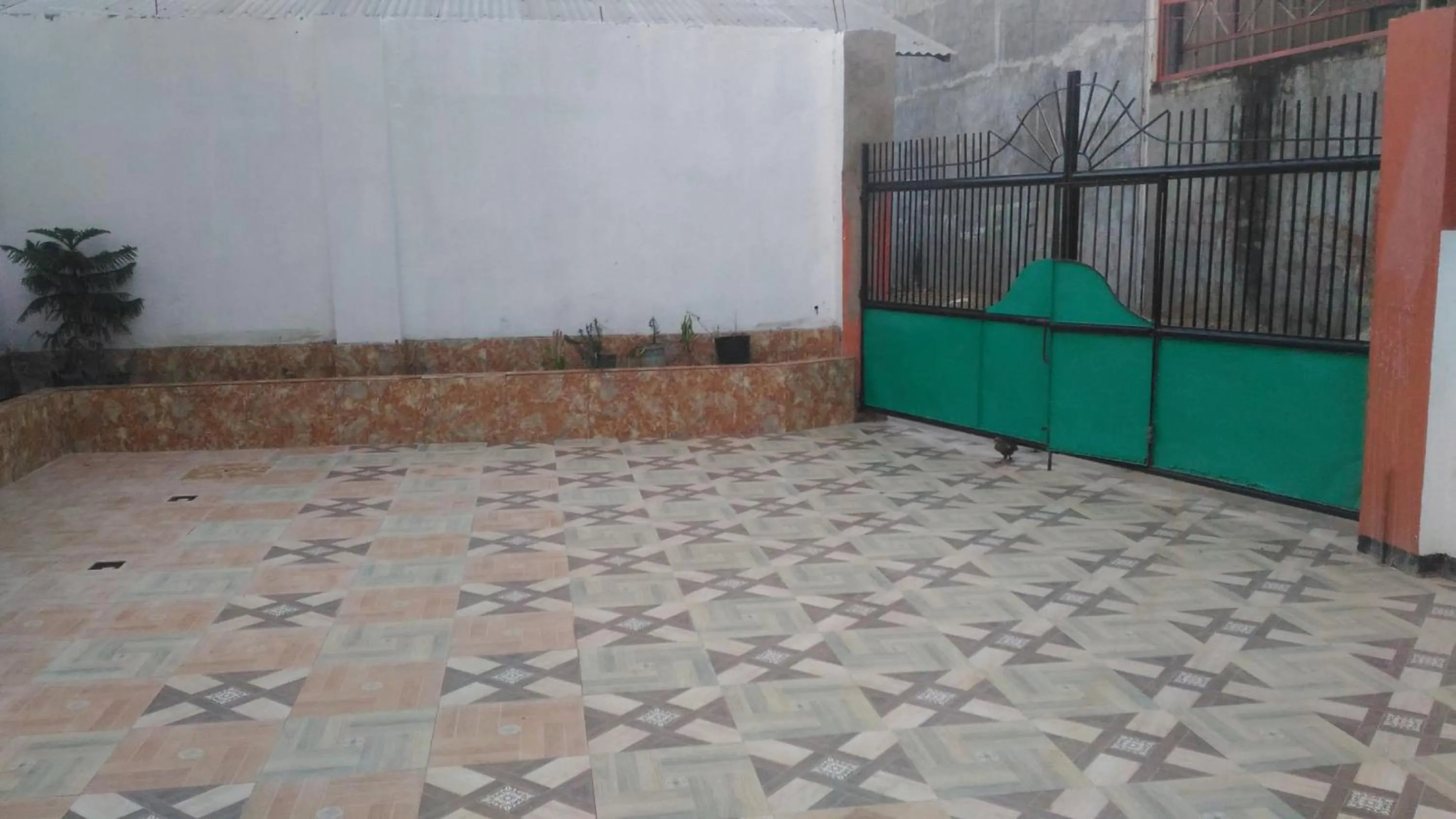 Facade/entrance in Sealor Pension House