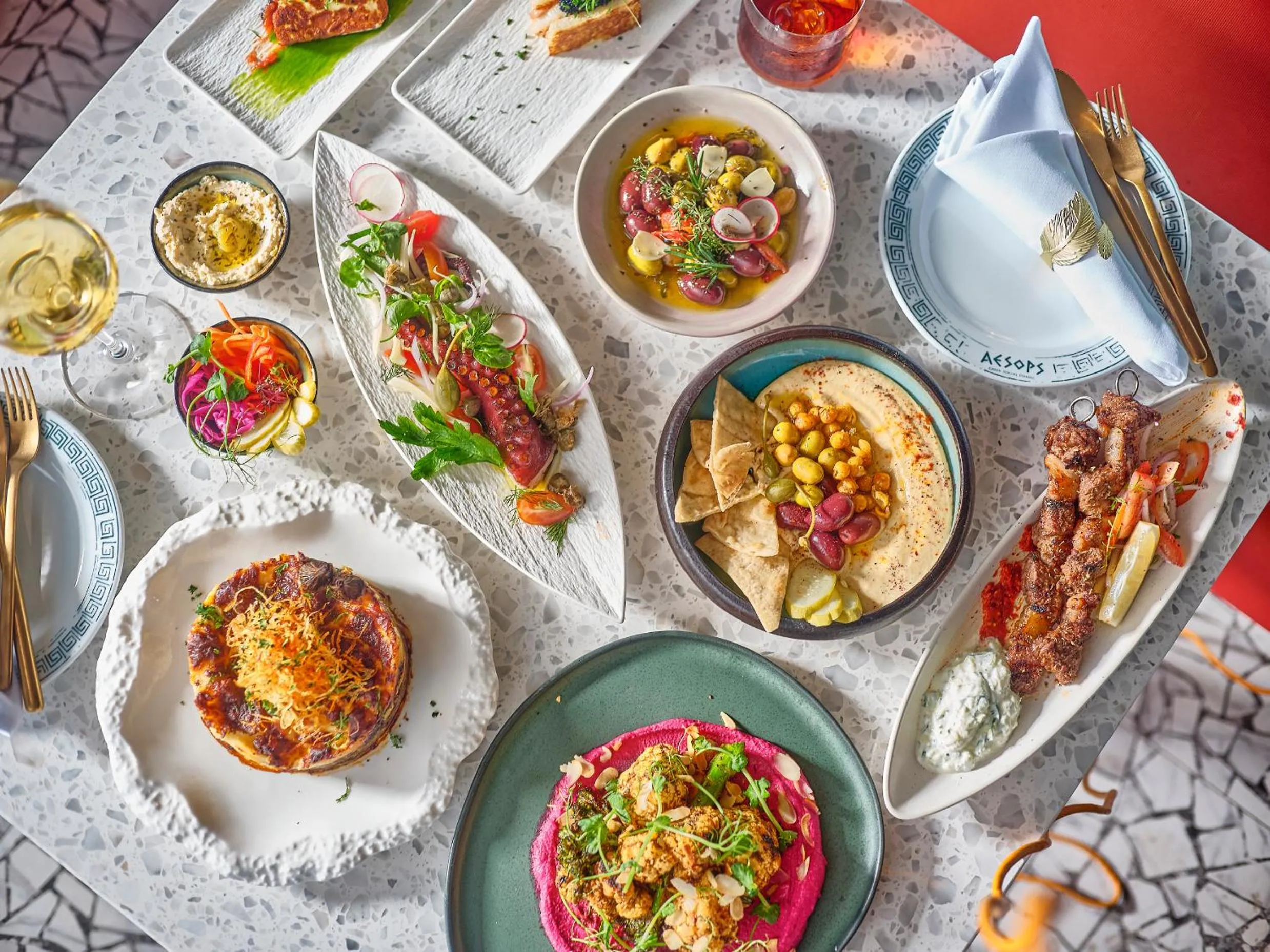 Restaurant/places to eat in Column Bangkok Hotel