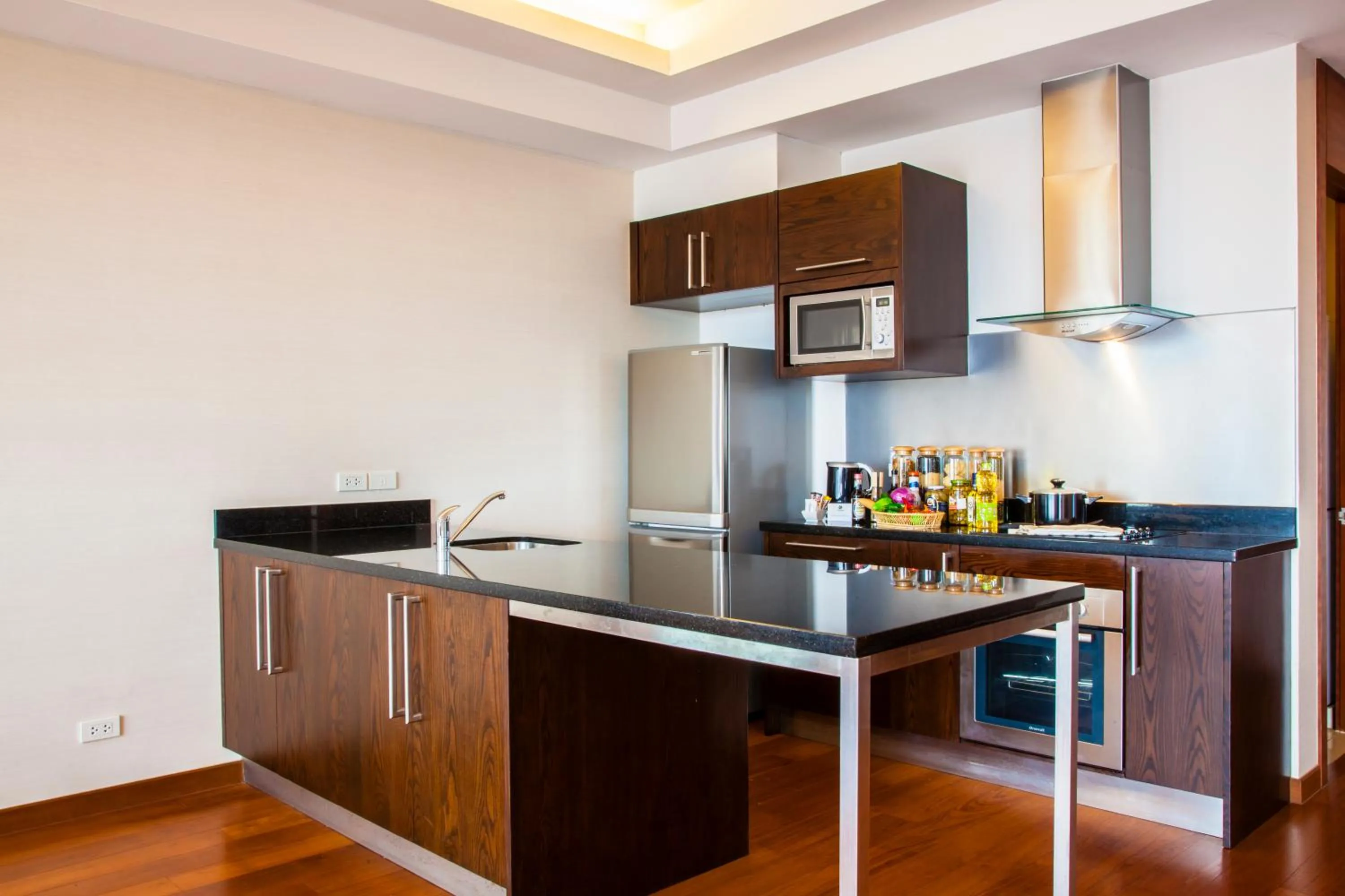 Kitchen or kitchenette in Column Bangkok Hotel