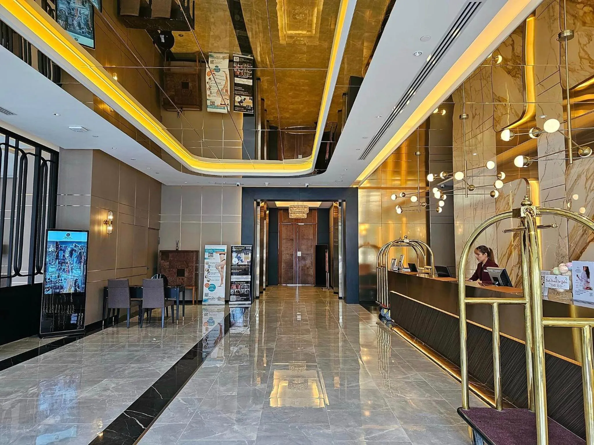 Lobby or reception in Column Bangkok Hotel