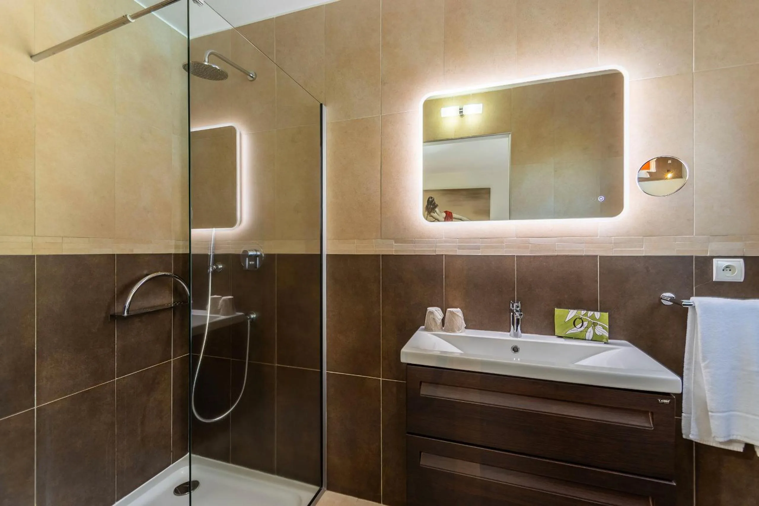 Shower in Domaine Villas Mandarine Private Pools & Spa