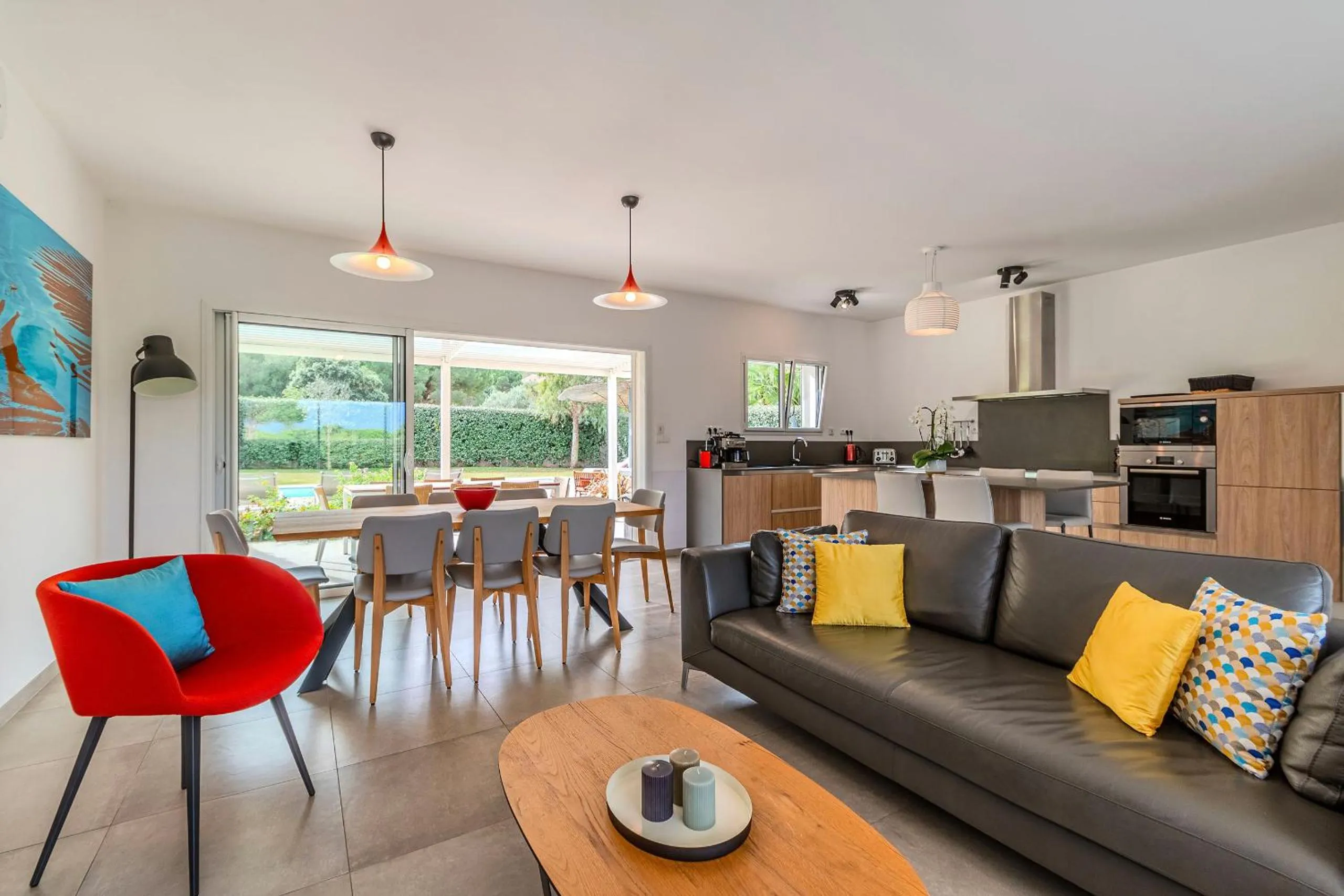 TV and multimedia in Domaine Villas Mandarine Private Pools & Spa