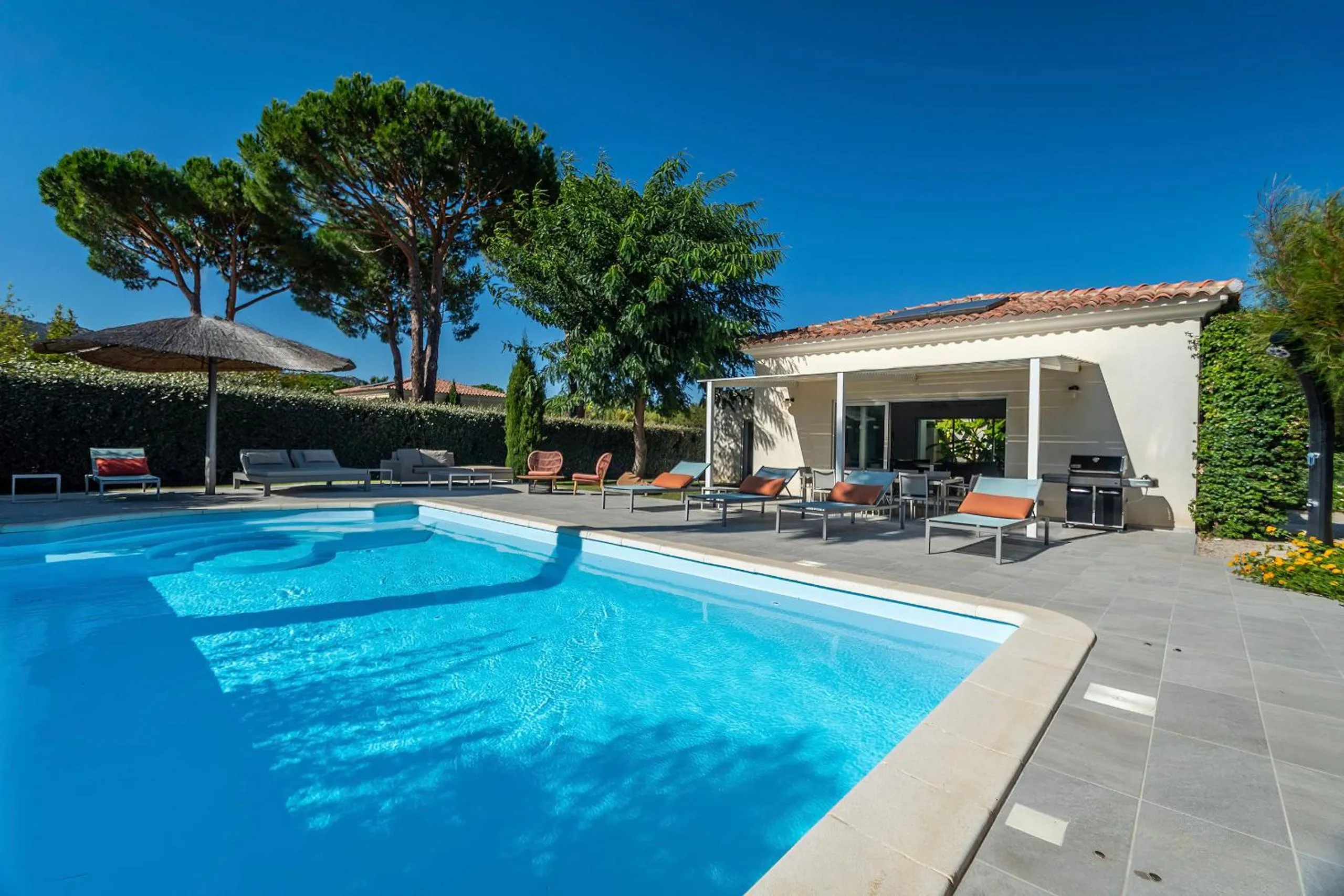 Property building in Domaine Villas Mandarine Private Pools & Spa