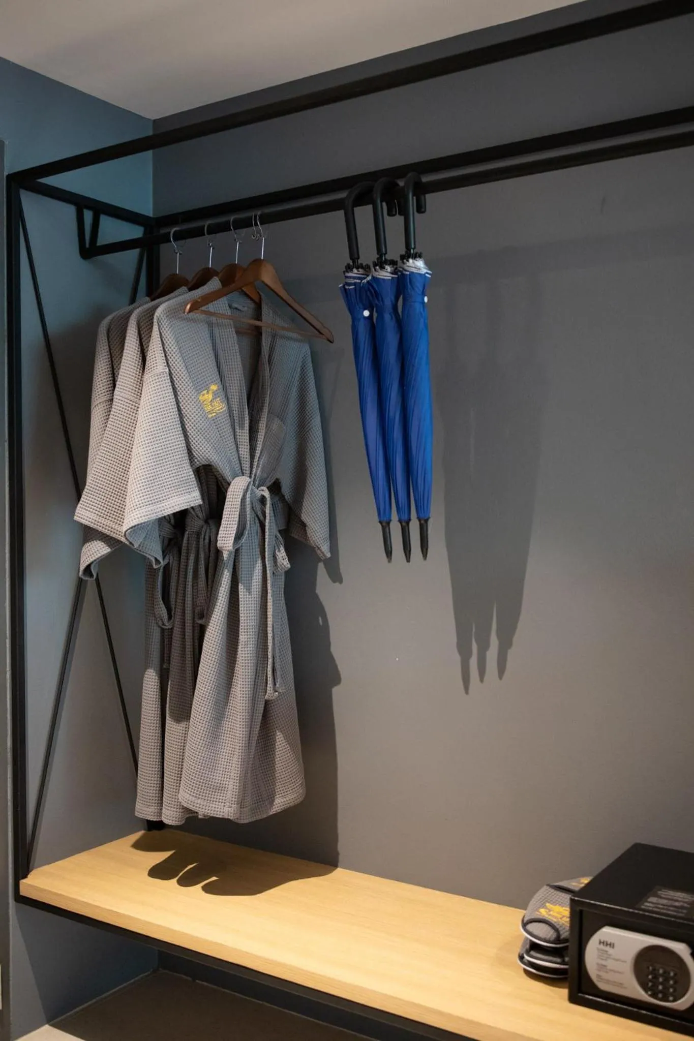 Area and facilities in Sairee Hut Resort Koh Tao