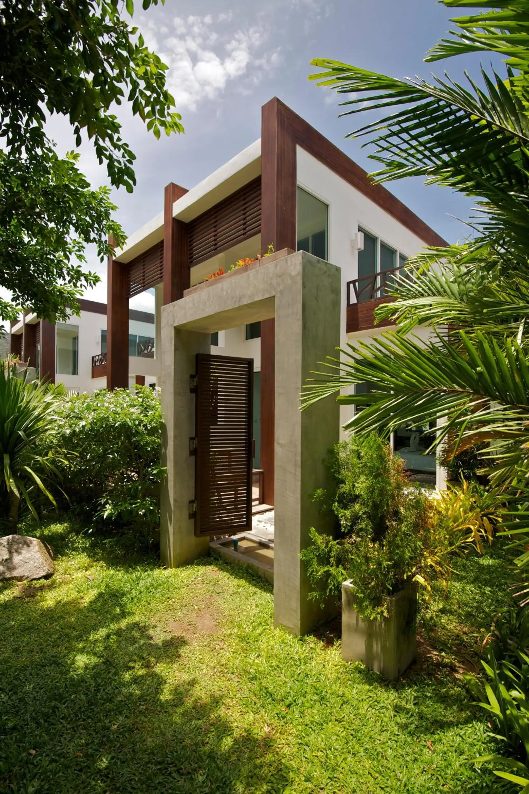 Property building in Sairee Hut Resort Koh Tao Property building in Sairee Hut Resort Koh Tao