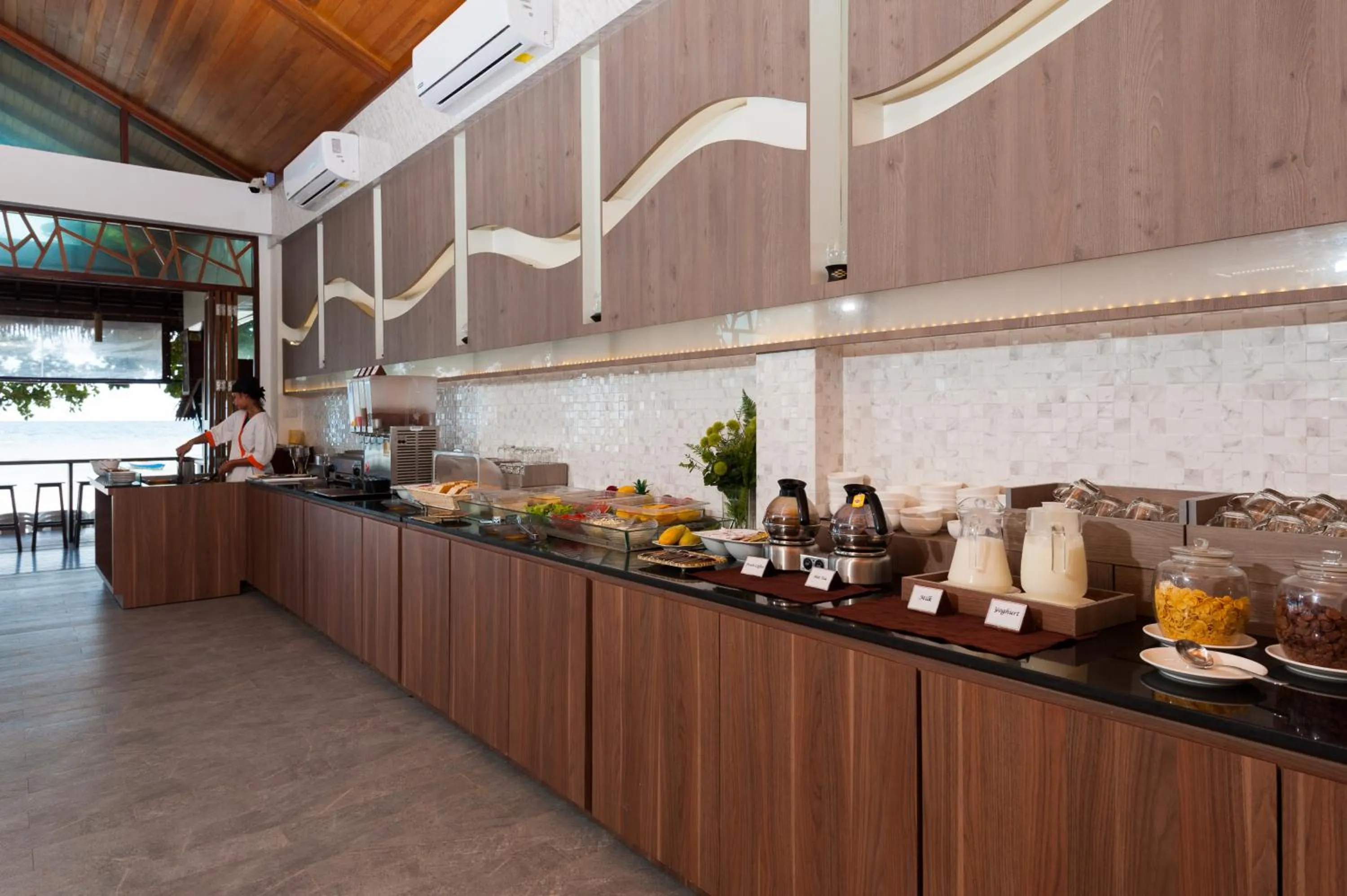 Breakfast in Sairee Hut Resort Koh Tao