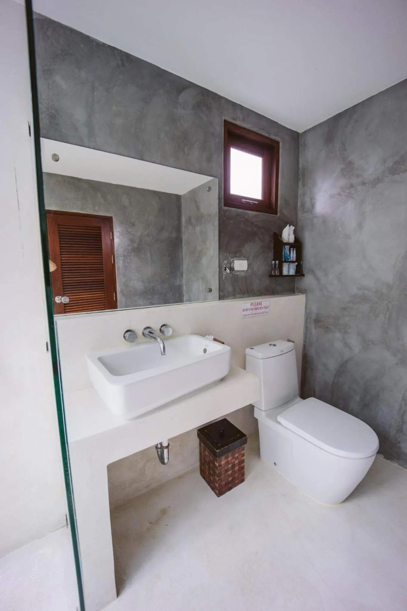Bathroom in Sairee Hut Resort Koh Tao
