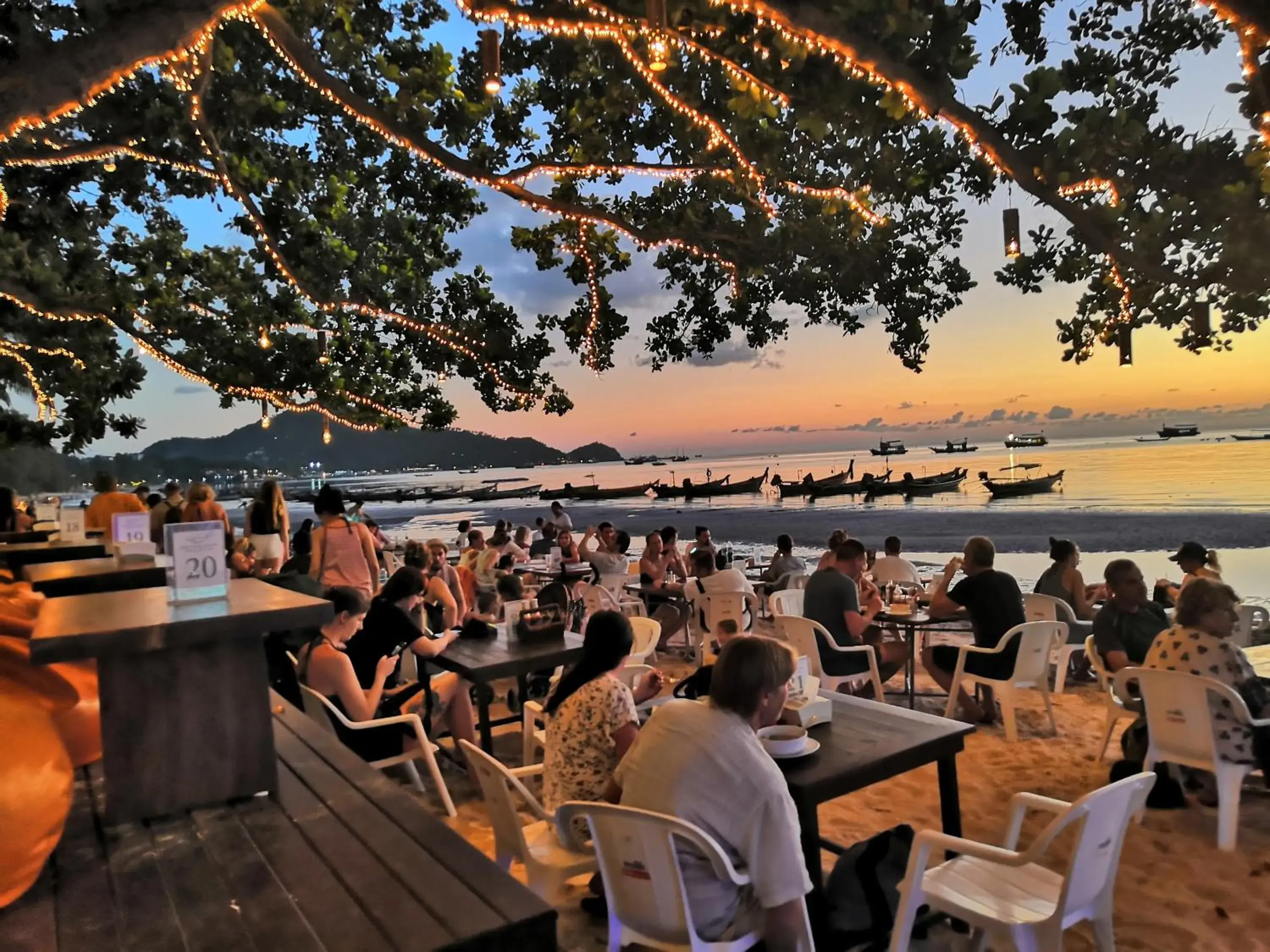 Restaurant/places to eat in Sairee Hut Resort Koh Tao Restaurant/places to eat in Sairee Hut Resort Koh Tao