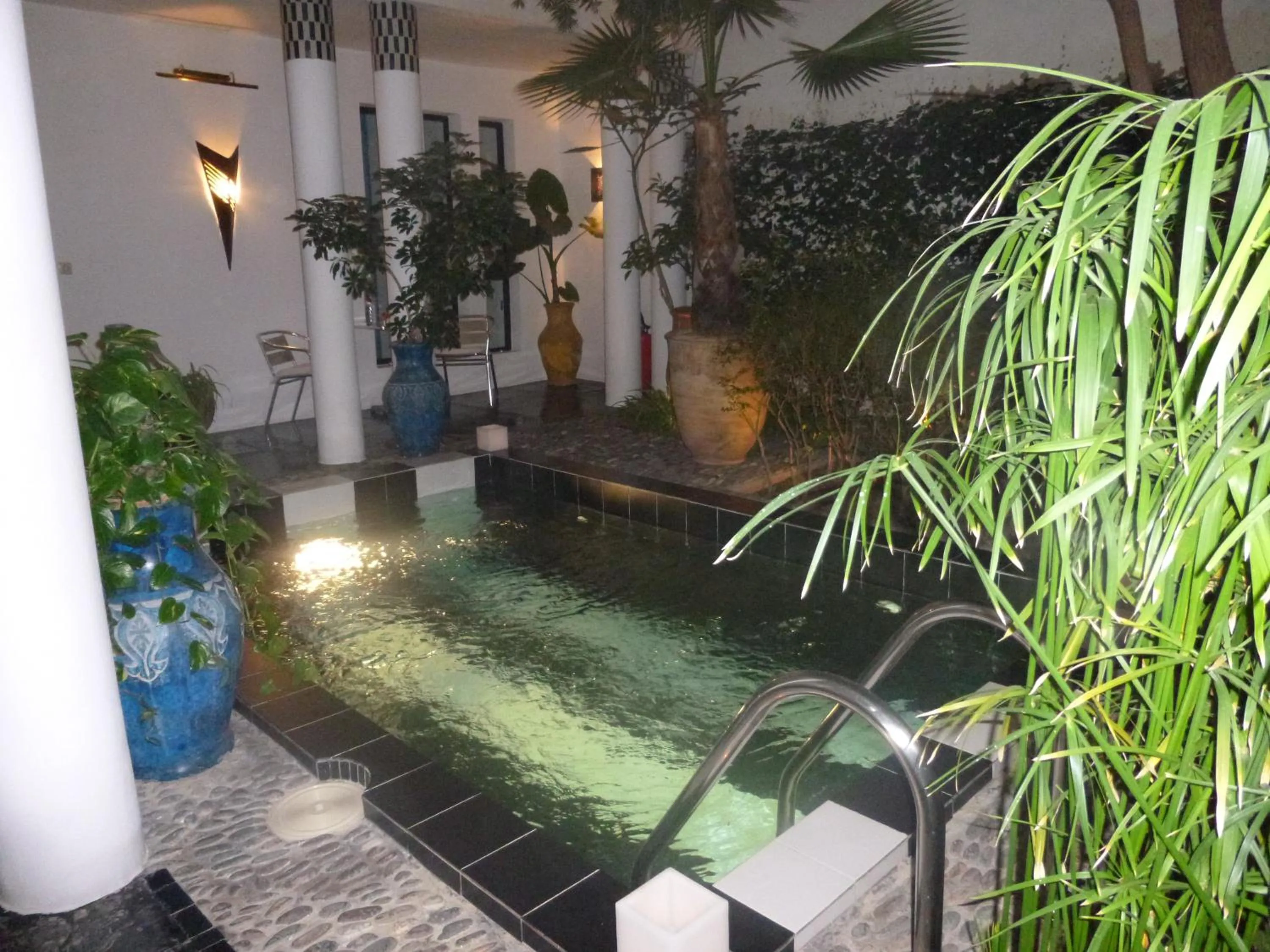 Swimming pool in Riad Tchina