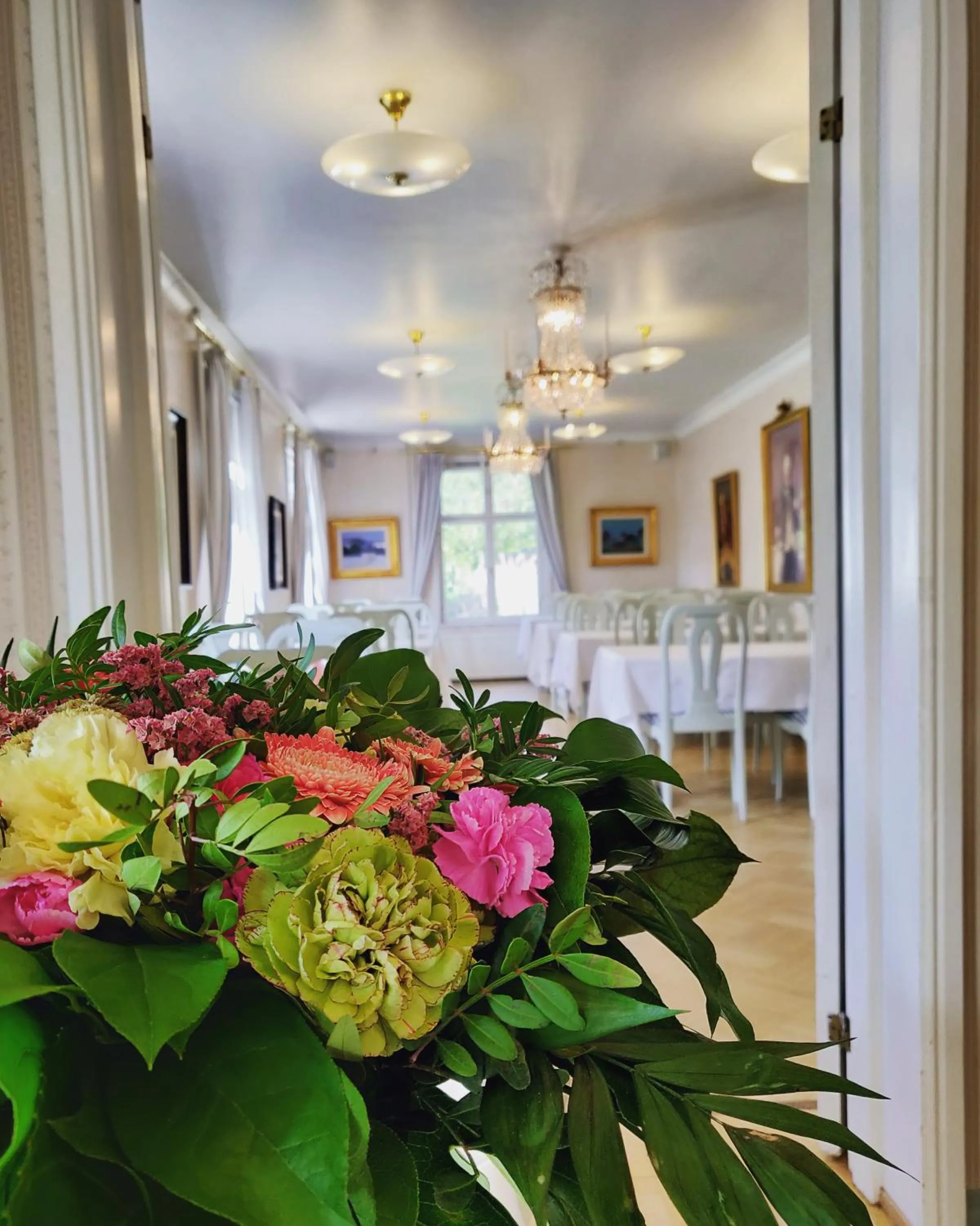 Dining area in Karolineburg Manor House Hotel